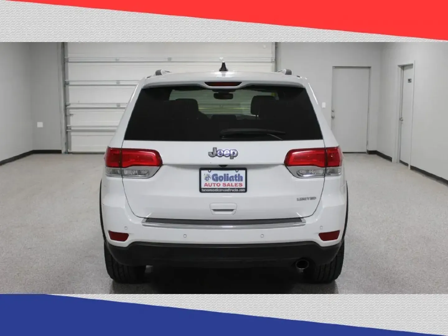 2017 Jeep Grand Cherokee Limited 2WD (1C4RJEBG5HC) with an 3.6L V6 DOHC 24V engine, 8A transmission, located at 5170 N La Cholla Blvd, Tucson, AZ, 85705, (520) 989-0282, 32.228245, -111.011742 - 2017 Jeep Grand Cherokee - Photo#3