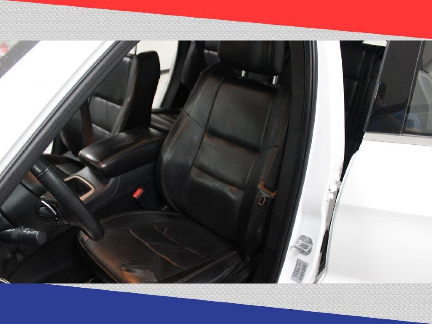2017 Jeep Grand Cherokee Limited 2WD (1C4RJEBG5HC) with an 3.6L V6 DOHC 24V engine, 8A transmission, located at 5170 N La Cholla Blvd, Tucson, AZ, 85705, (520) 989-0282, 32.228245, -111.011742 - 2017 Jeep Grand Cherokee - Photo#11