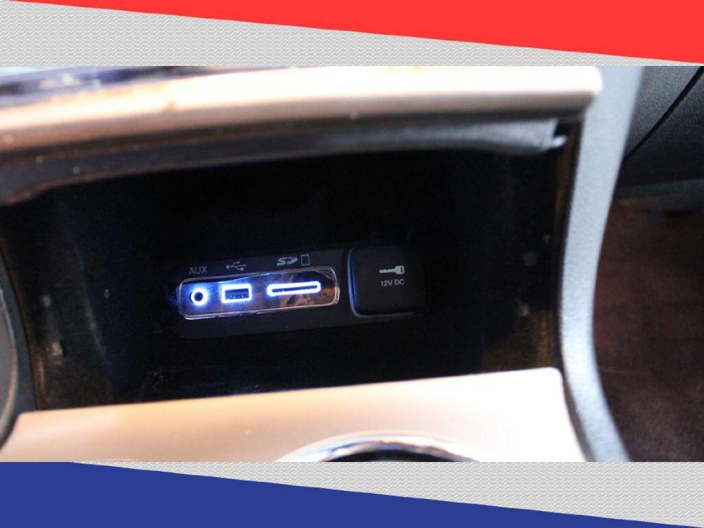 2017 Jeep Grand Cherokee Limited 2WD (1C4RJEBG5HC) with an 3.6L V6 DOHC 24V engine, 8A transmission, located at 5170 N La Cholla Blvd, Tucson, AZ, 85705, (520) 989-0282, 32.228245, -111.011742 - 2017 Jeep Grand Cherokee - Photo#24