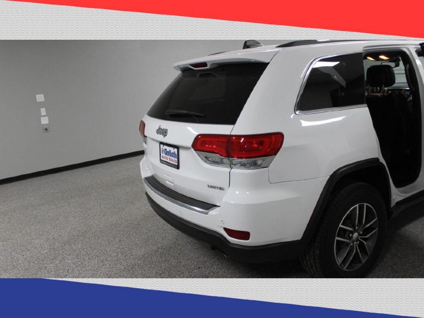 2017 Jeep Grand Cherokee Limited 2WD (1C4RJEBG5HC) with an 3.6L V6 DOHC 24V engine, 8A transmission, located at 5170 N La Cholla Blvd, Tucson, AZ, 85705, (520) 989-0282, 32.228245, -111.011742 - 2017 Jeep Grand Cherokee - Photo#33