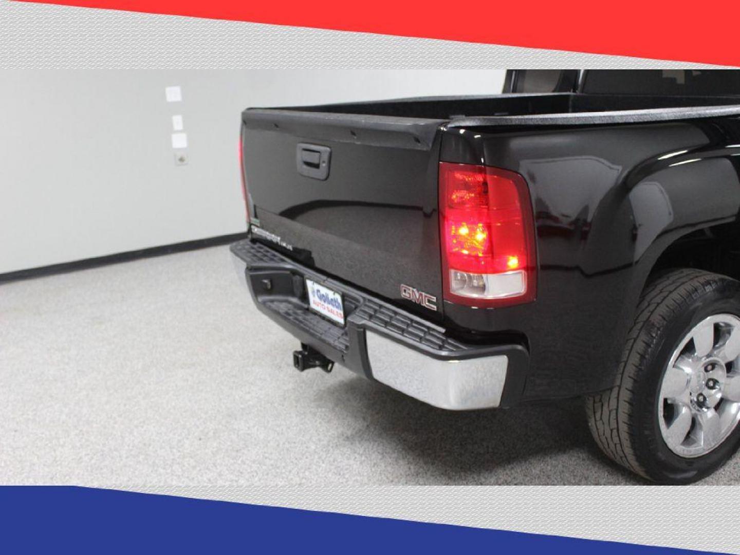 2011 GMC Sierra 1500 SLE Ext. Cab 2WD (1GTR1VE04BZ) with an 5.3L V8 OHV 16V FFV engine, 4-Speed Automatic transmission, located at 5170 N La Cholla Blvd, Tucson, AZ, 85705, (520) 989-0282, 32.228245, -111.011742 - 2011 GMC Sierra 1500 - Photo#25