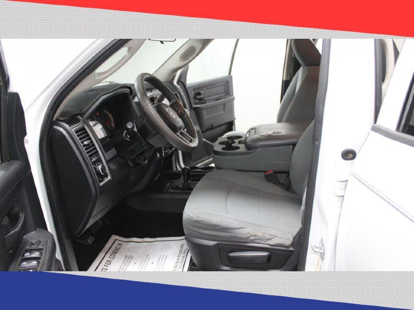 2013 Ram 2500 Tradesman Crew Cab SWB 4WD (3C6TR5CT4DG) with an 5.7L V8 OHV 16V engine, 6-Speed Automatic transmission, located at 5170 N La Cholla Blvd, Tucson, AZ, 85705, (520) 989-0282, 32.228245, -111.011742 - 2013 Ram 2500 - Photo#10