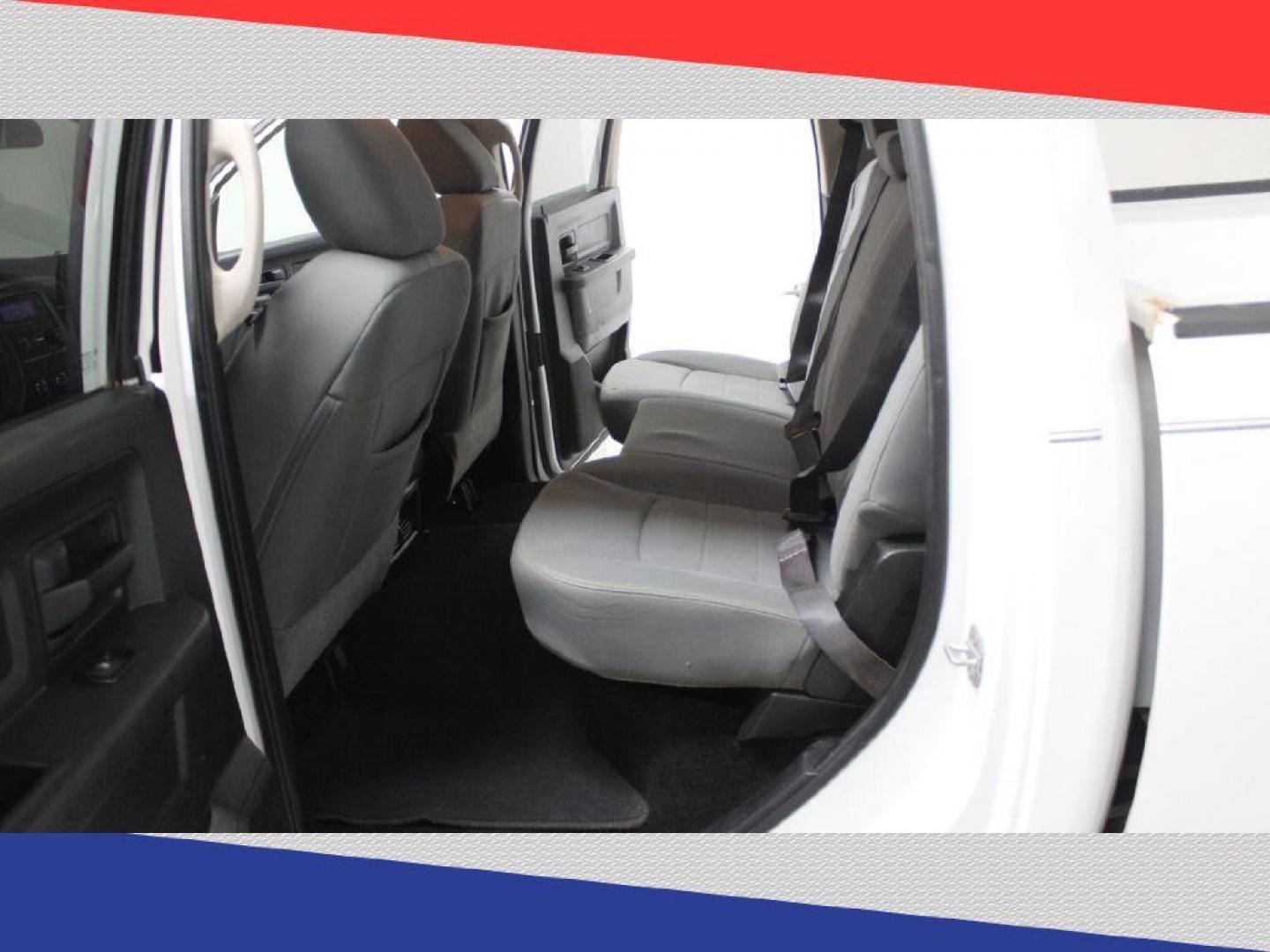 2013 Ram 2500 Tradesman Crew Cab SWB 4WD (3C6TR5CT4DG) with an 5.7L V8 OHV 16V engine, 6-Speed Automatic transmission, located at 5170 N La Cholla Blvd, Tucson, AZ, 85705, (520) 989-0282, 32.228245, -111.011742 - 2013 Ram 2500 - Photo#24