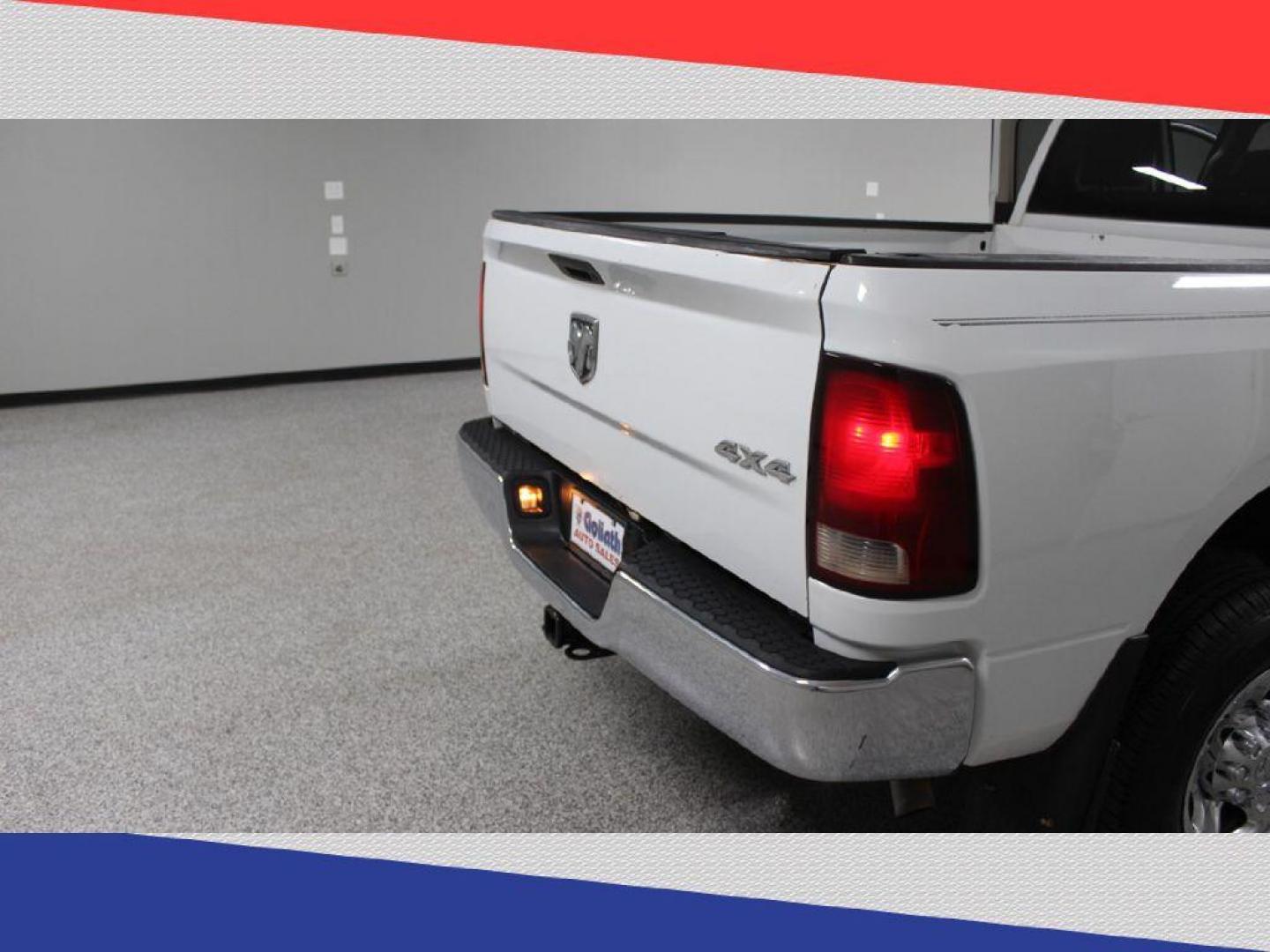 2013 Ram 2500 Tradesman Crew Cab SWB 4WD (3C6TR5CT4DG) with an 5.7L V8 OHV 16V engine, 6-Speed Automatic transmission, located at 5170 N La Cholla Blvd, Tucson, AZ, 85705, (520) 989-0282, 32.228245, -111.011742 - 2013 Ram 2500 - Photo#25