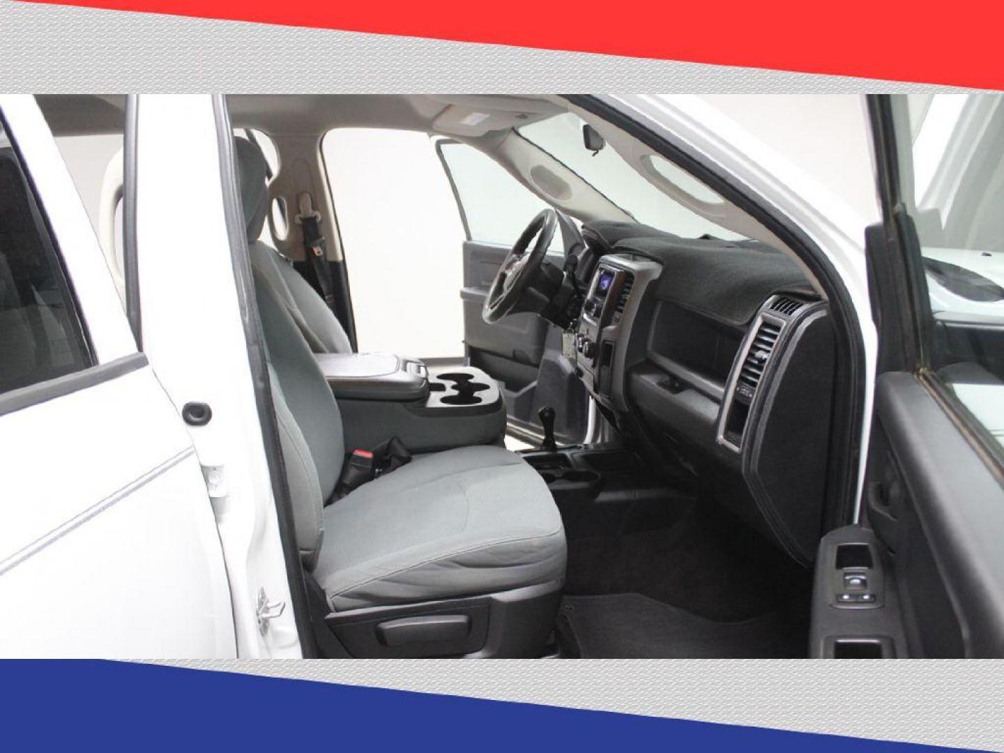 2013 Ram 2500 Tradesman Crew Cab SWB 4WD (3C6TR5CT4DG) with an 5.7L V8 OHV 16V engine, 6-Speed Automatic transmission, located at 5170 N La Cholla Blvd, Tucson, AZ, 85705, (520) 989-0282, 32.228245, -111.011742 - 2013 Ram 2500 - Photo#28