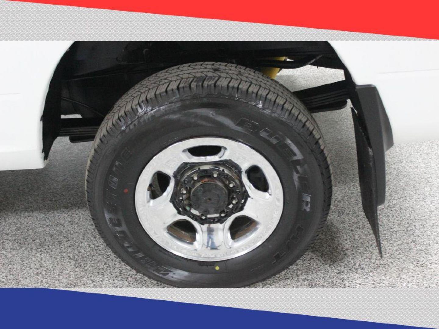 2013 Ram 2500 Tradesman Crew Cab SWB 4WD (3C6TR5CT4DG) with an 5.7L V8 OHV 16V engine, 6-Speed Automatic transmission, located at 5170 N La Cholla Blvd, Tucson, AZ, 85705, (520) 989-0282, 32.228245, -111.011742 - 2013 Ram 2500 - Photo#38