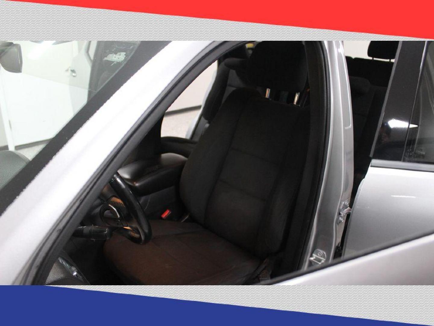 2014 Dodge Durango SXT RWD (1C4RDHAG0EC) with an 3.6L V6 DOHC 24V engine, 8-Speed Automatic transmission, located at 5170 N La Cholla Blvd, Tucson, AZ, 85705, (520) 989-0282, 32.228245, -111.011742 - 2014 Dodge Durango - Photo#9