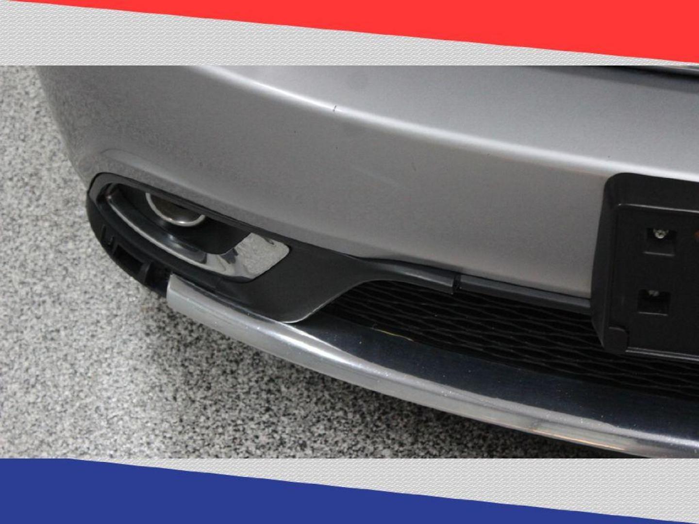 2014 Dodge Durango SXT RWD (1C4RDHAG0EC) with an 3.6L V6 DOHC 24V engine, 8-Speed Automatic transmission, located at 5170 N La Cholla Blvd, Tucson, AZ, 85705, (520) 989-0282, 32.228245, -111.011742 - 2014 Dodge Durango - Photo#33