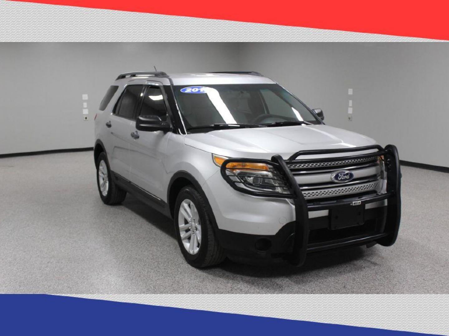 2015 Ford Explorer Base FWD (1FM5K7B83FG) with an 3.5L V6 DOHC 24V engine, 6-Speed Automatic transmission, located at 5170 N La Cholla Blvd, Tucson, AZ, 85705, (520) 989-0282, 32.228245, -111.011742 - 2015 Ford Explorer - Photo#0