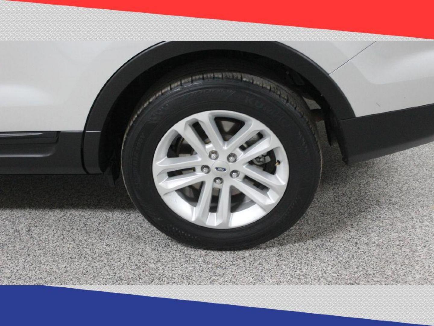 2015 Ford Explorer Base FWD (1FM5K7B83FG) with an 3.5L V6 DOHC 24V engine, 6-Speed Automatic transmission, located at 5170 N La Cholla Blvd, Tucson, AZ, 85705, (520) 989-0282, 32.228245, -111.011742 - 2015 Ford Explorer - Photo#40