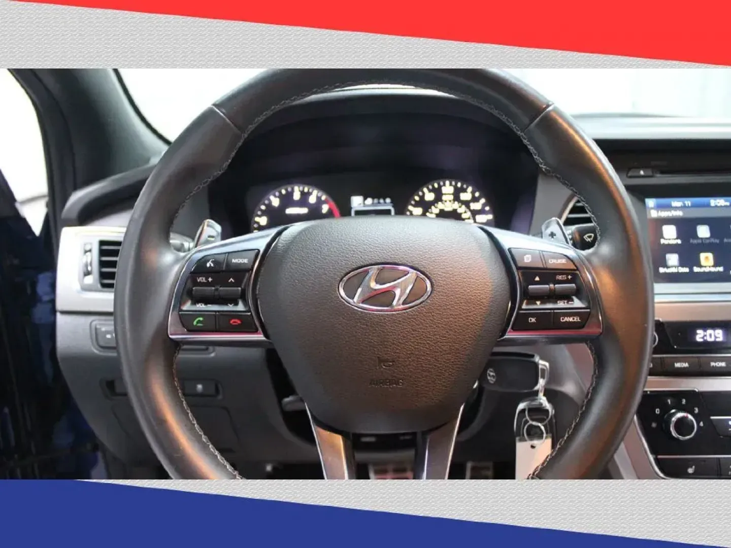 2017 Hyundai Sonata Sport 2.0T (5NPE34ABXHH) with an 2.0L L4 DOHC 16V TURBO engine, 6A transmission, located at 5170 N La Cholla Blvd, Tucson, AZ, 85705, (520) 989-0282, 32.228245, -111.011742 - 2017 Hyundai Sonata - Photo#13