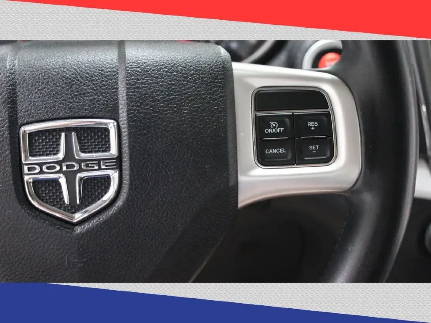 2018 Dodge Journey SXT (3C4PDCBG0JT) with an 3.6L V6 DOHC 24V engine, 4A transmission, located at 5170 N La Cholla Blvd, Tucson, AZ, 85705, (520) 989-0282, 32.228245, -111.011742 - 2018 Dodge Journey - Photo#16