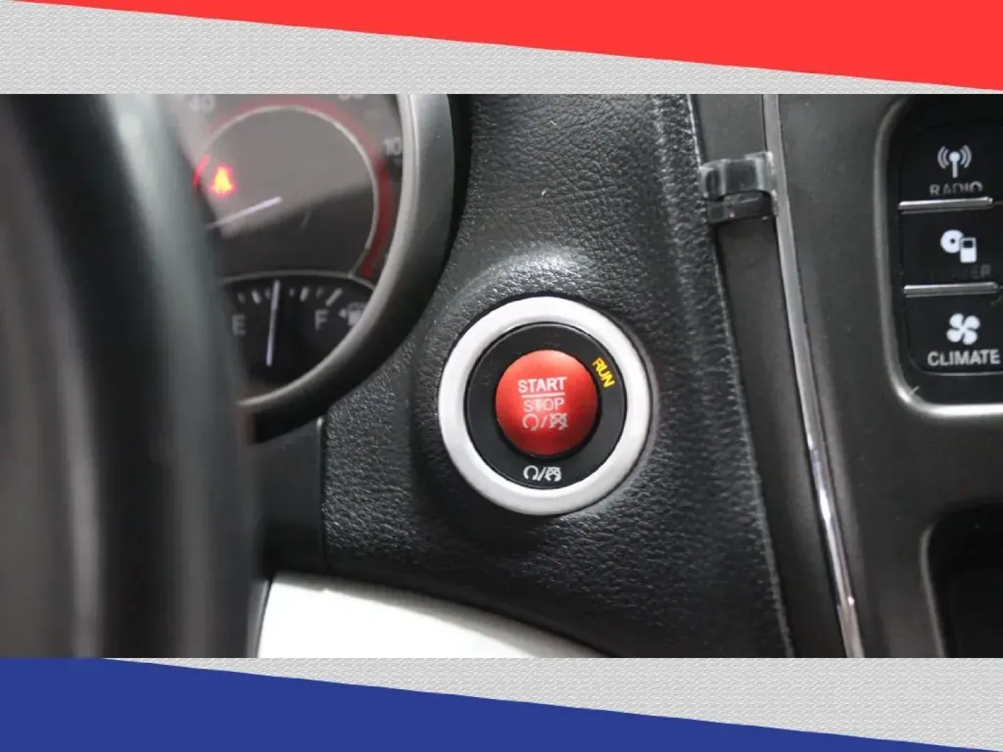 2018 Dodge Journey SXT (3C4PDCBG0JT) with an 3.6L V6 DOHC 24V engine, 4A transmission, located at 5170 N La Cholla Blvd, Tucson, AZ, 85705, (520) 989-0282, 32.228245, -111.011742 - 2018 Dodge Journey - Photo#17