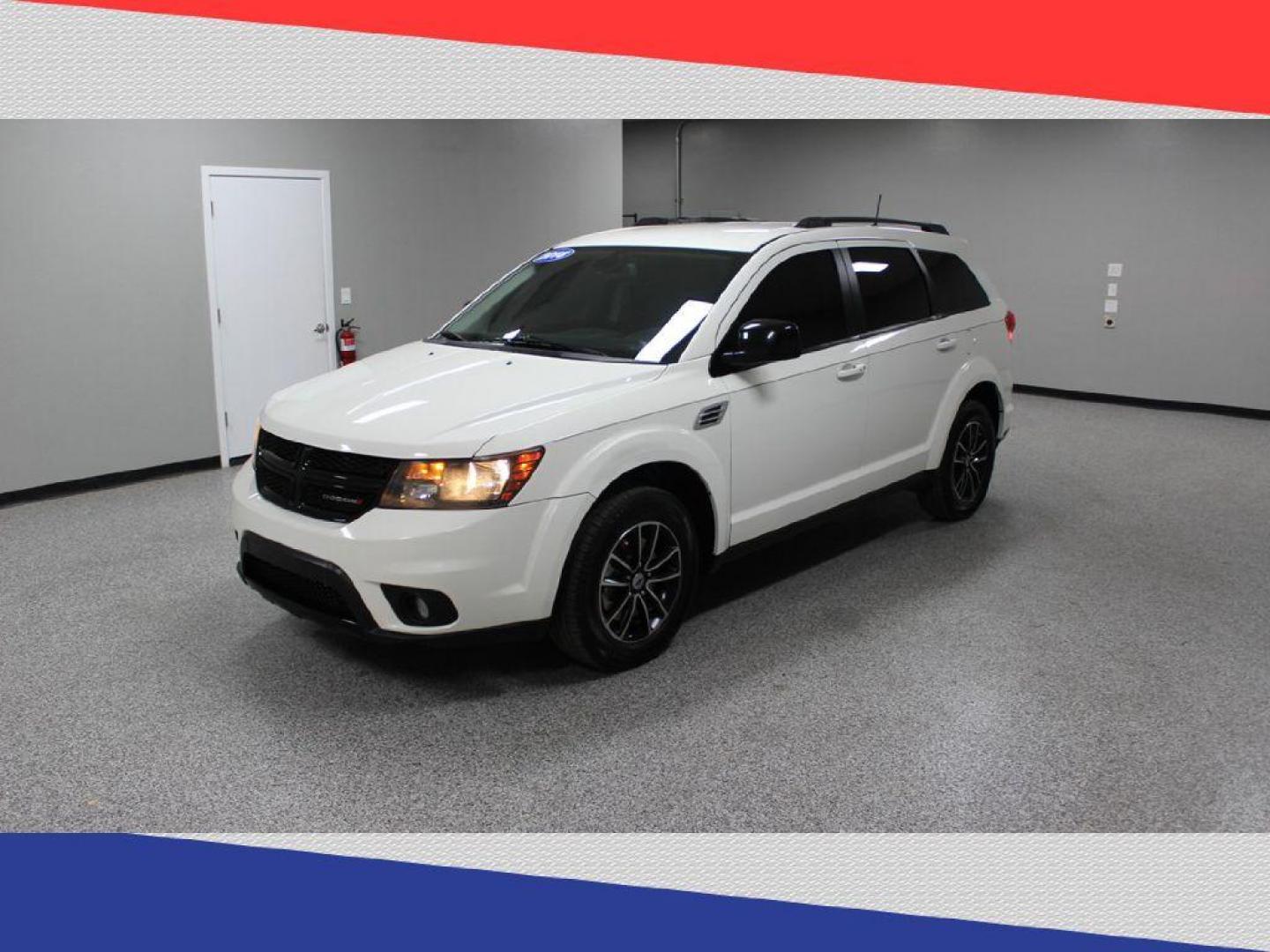 2018 Dodge Journey SXT (3C4PDCBG0JT) with an 3.6L V6 DOHC 24V engine, 4A transmission, located at 5170 N La Cholla Blvd, Tucson, AZ, 85705, (520) 989-0282, 32.228245, -111.011742 - 2018 Dodge Journey - Photo#6