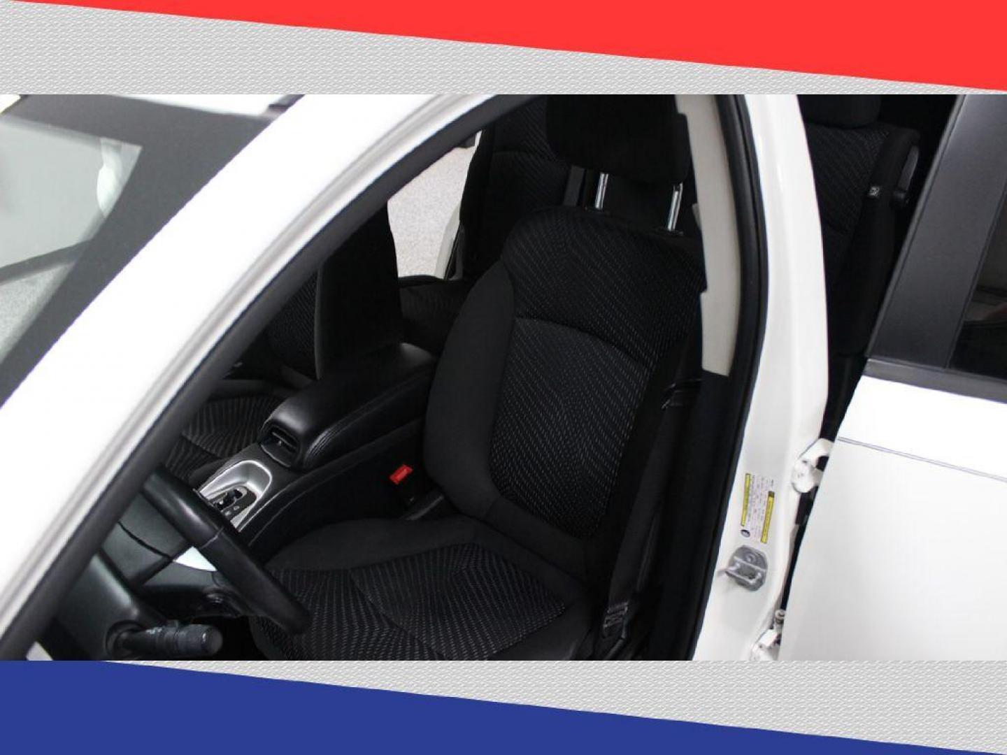 2018 Dodge Journey SXT (3C4PDCBG0JT) with an 3.6L V6 DOHC 24V engine, 4A transmission, located at 5170 N La Cholla Blvd, Tucson, AZ, 85705, (520) 989-0282, 32.228245, -111.011742 - 2018 Dodge Journey - Photo#11