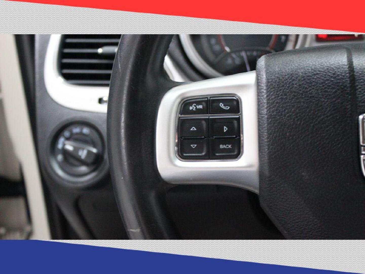 2018 Dodge Journey SXT (3C4PDCBG0JT) with an 3.6L V6 DOHC 24V engine, 4A transmission, located at 5170 N La Cholla Blvd, Tucson, AZ, 85705, (520) 989-0282, 32.228245, -111.011742 - 2018 Dodge Journey - Photo#15