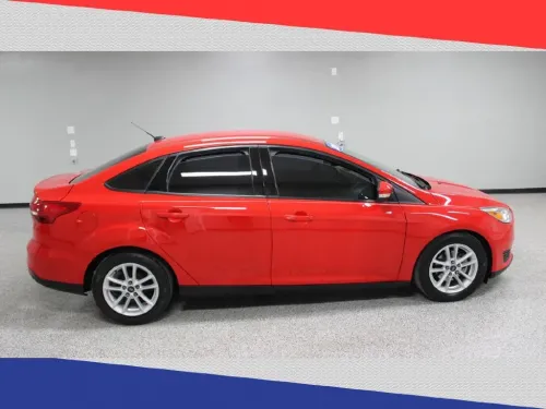 2017 Ford Focus SE Sedan
