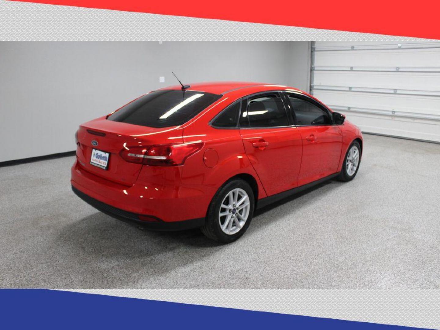 2017 Ford Focus SE Sedan (1FADP3F28HL) with an 2.0L L4 DOHC 16V engine, Automatic transmission, located at 5170 N La Cholla Blvd, Tucson, AZ, 85705, (520) 989-0282, 32.228245, -111.011742 - 2017 Ford Focus - Photo#2