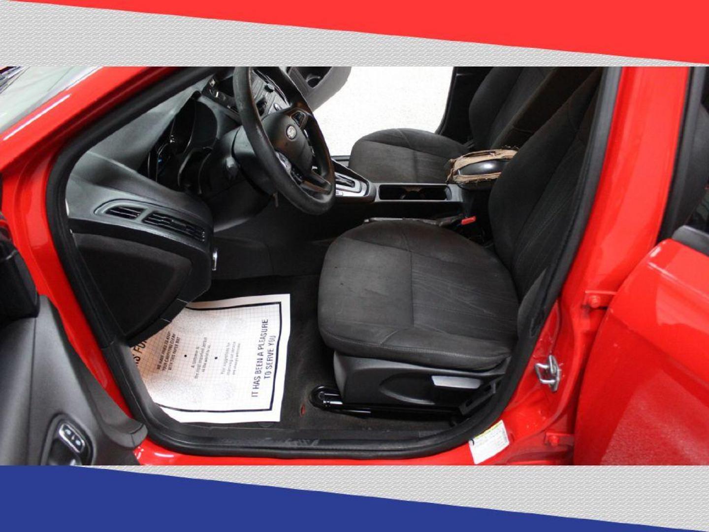 2017 Ford Focus SE Sedan (1FADP3F28HL) with an 2.0L L4 DOHC 16V engine, Automatic transmission, located at 5170 N La Cholla Blvd, Tucson, AZ, 85705, (520) 989-0282, 32.228245, -111.011742 - 2017 Ford Focus - Photo#10