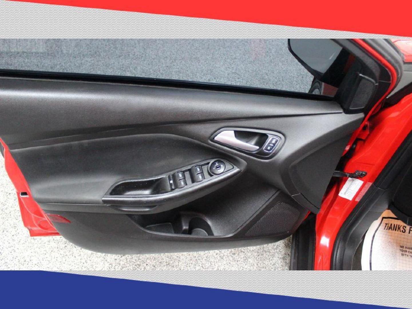 2017 Ford Focus SE Sedan (1FADP3F28HL) with an 2.0L L4 DOHC 16V engine, Automatic transmission, located at 5170 N La Cholla Blvd, Tucson, AZ, 85705, (520) 989-0282, 32.228245, -111.011742 - 2017 Ford Focus - Photo#12