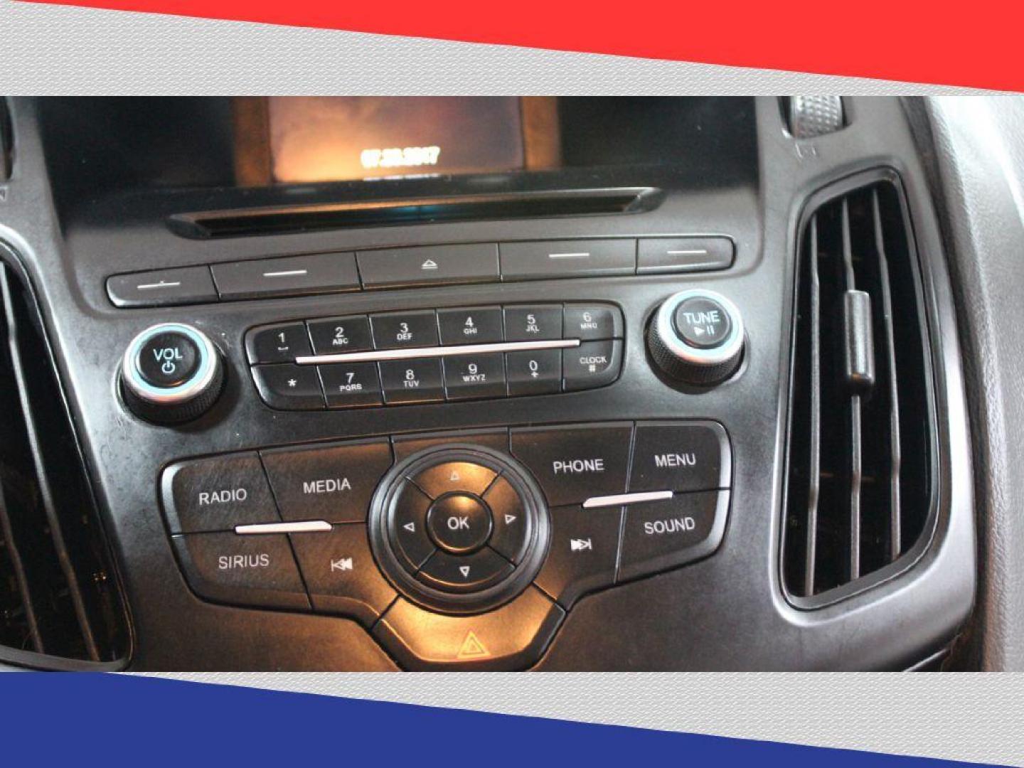 2017 Ford Focus SE Sedan (1FADP3F28HL) with an 2.0L L4 DOHC 16V engine, Automatic transmission, located at 5170 N La Cholla Blvd, Tucson, AZ, 85705, (520) 989-0282, 32.228245, -111.011742 - 2017 Ford Focus - Photo#18