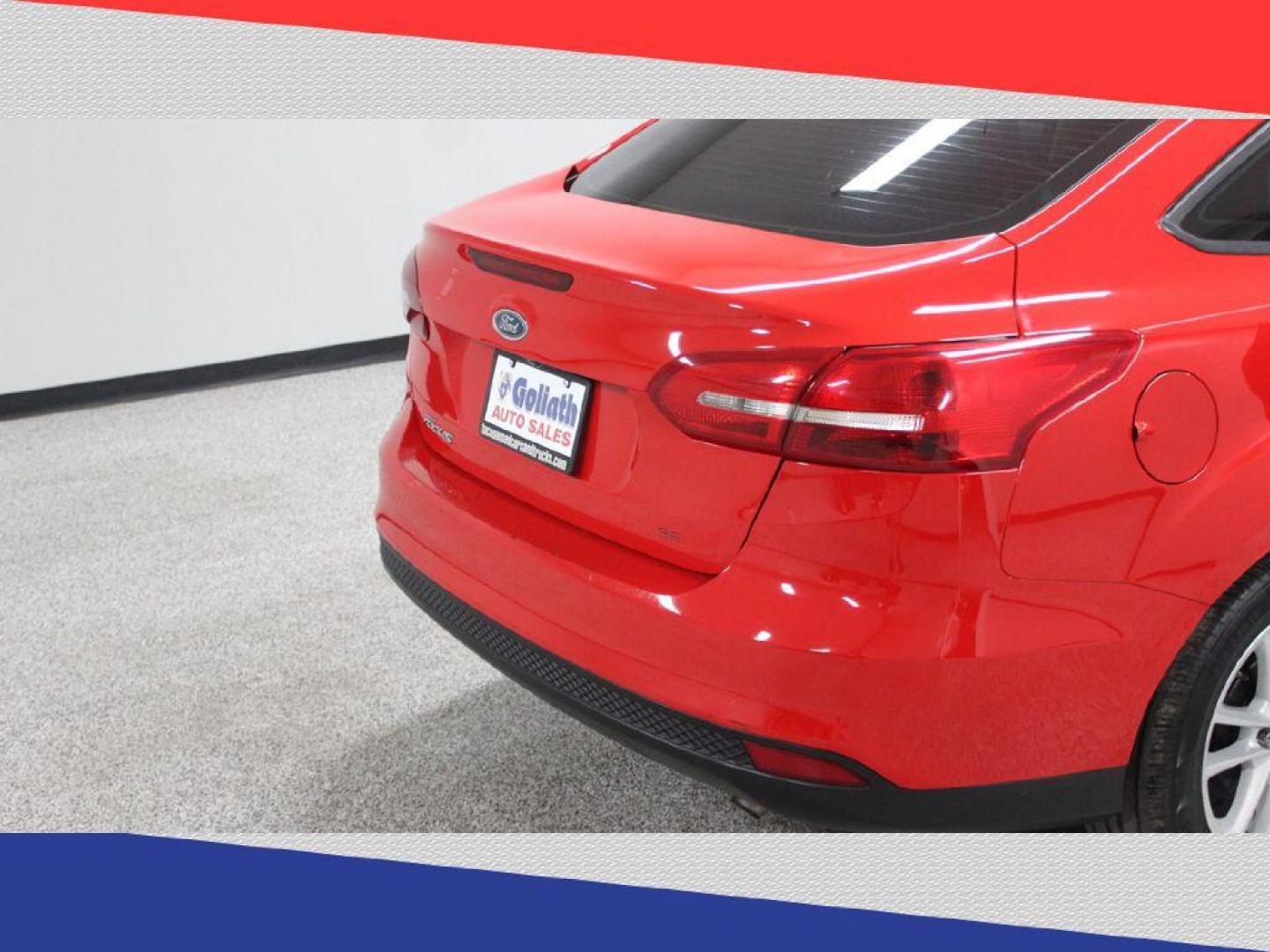 2017 Ford Focus SE Sedan (1FADP3F28HL) with an 2.0L L4 DOHC 16V engine, Automatic transmission, located at 5170 N La Cholla Blvd, Tucson, AZ, 85705, (520) 989-0282, 32.228245, -111.011742 - 2017 Ford Focus - Photo#22