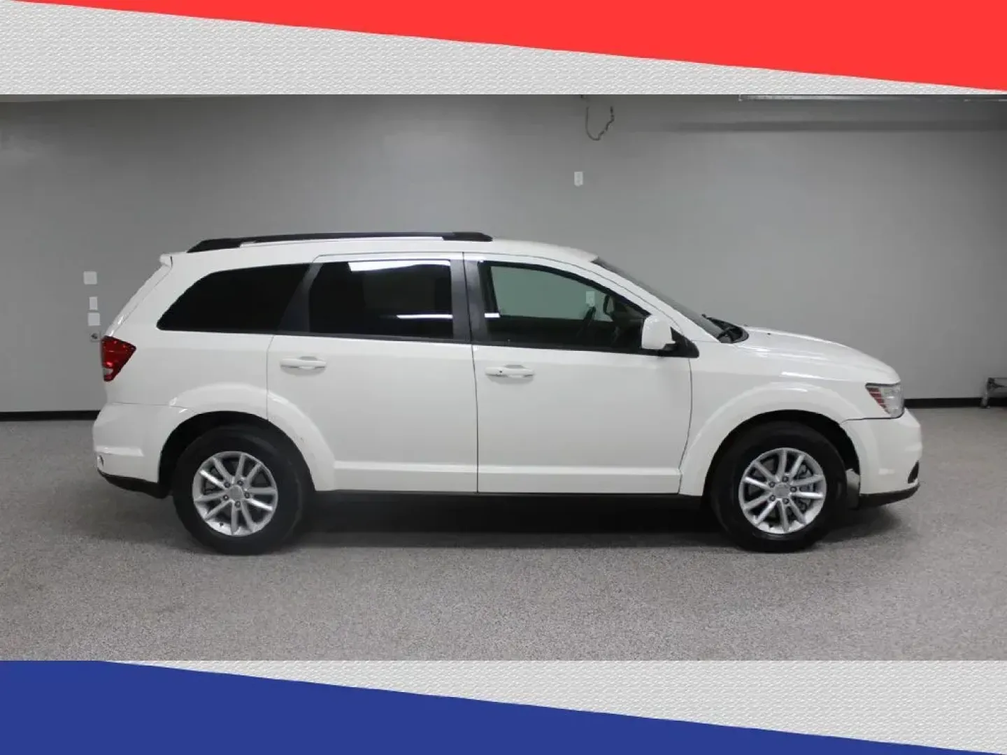 2013 Dodge Journey SXT (3C4PDCBB3DT) with an 2.4L L6 DOHC 16V engine, 4-Speed Automatic transmission, located at 5170 N La Cholla Blvd, Tucson, AZ, 85705, (520) 989-0282, 32.228245, -111.011742 - 2013 Dodge Journey - Photo#1