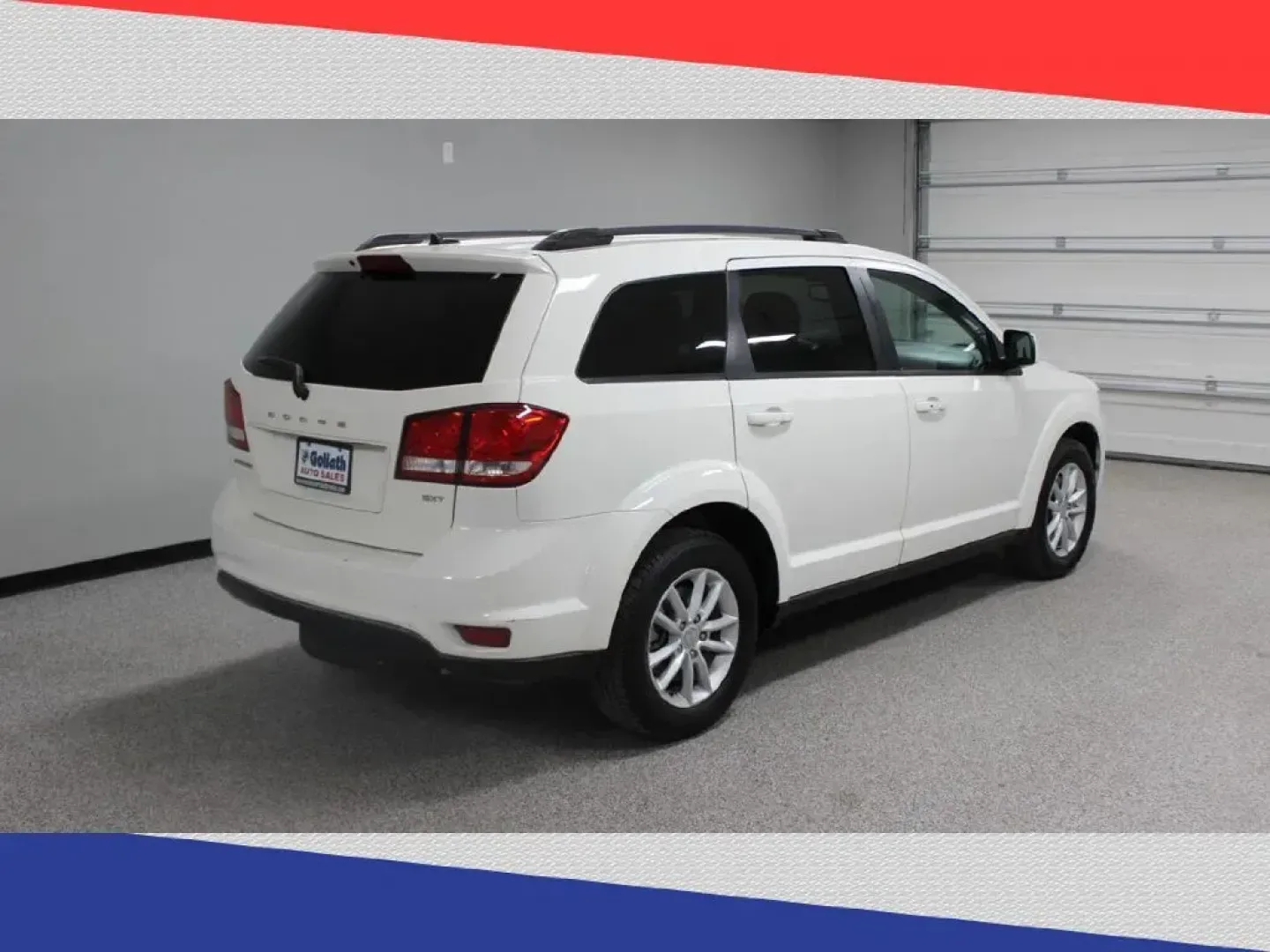 2013 Dodge Journey SXT (3C4PDCBB3DT) with an 2.4L L6 DOHC 16V engine, 4-Speed Automatic transmission, located at 5170 N La Cholla Blvd, Tucson, AZ, 85705, (520) 989-0282, 32.228245, -111.011742 - 2013 Dodge Journey - Photo#2