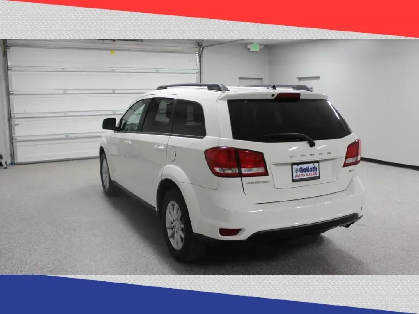 2013 Dodge Journey SXT (3C4PDCBB3DT) with an 2.4L L6 DOHC 16V engine, 4-Speed Automatic transmission, located at 5170 N La Cholla Blvd, Tucson, AZ, 85705, (520) 989-0282, 32.228245, -111.011742 - 2013 Dodge Journey - Photo#4