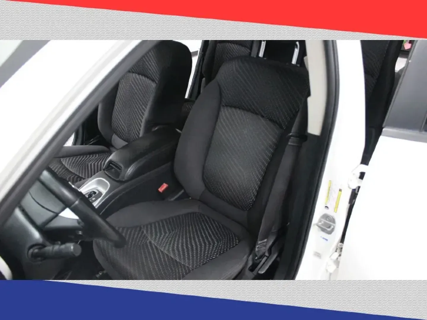 2013 Dodge Journey SXT (3C4PDCBB3DT) with an 2.4L L6 DOHC 16V engine, 4-Speed Automatic transmission, located at 5170 N La Cholla Blvd, Tucson, AZ, 85705, (520) 989-0282, 32.228245, -111.011742 - 2013 Dodge Journey - Photo#11