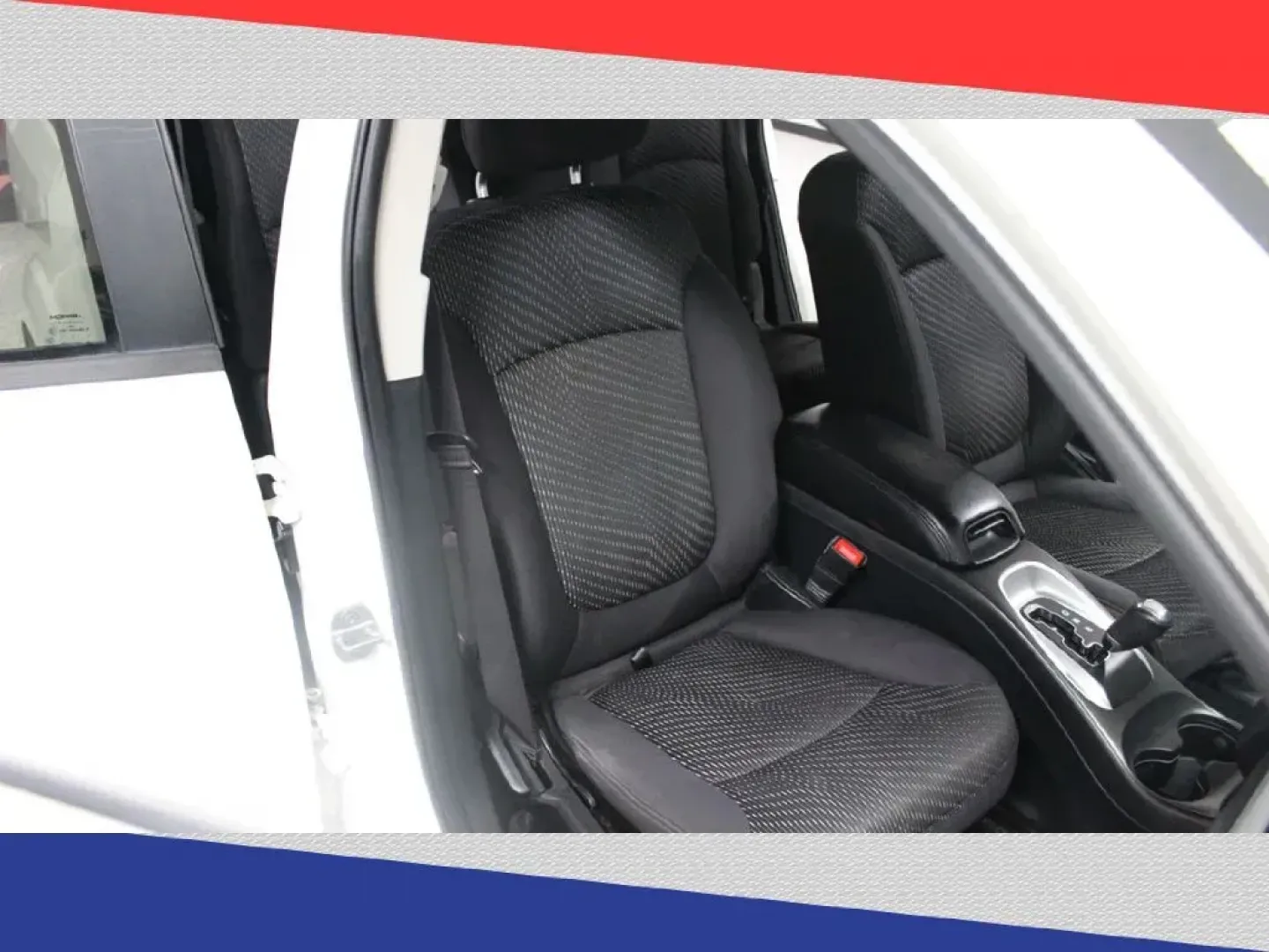 2013 Dodge Journey SXT (3C4PDCBB3DT) with an 2.4L L6 DOHC 16V engine, 4-Speed Automatic transmission, located at 5170 N La Cholla Blvd, Tucson, AZ, 85705, (520) 989-0282, 32.228245, -111.011742 - 2013 Dodge Journey - Photo#27