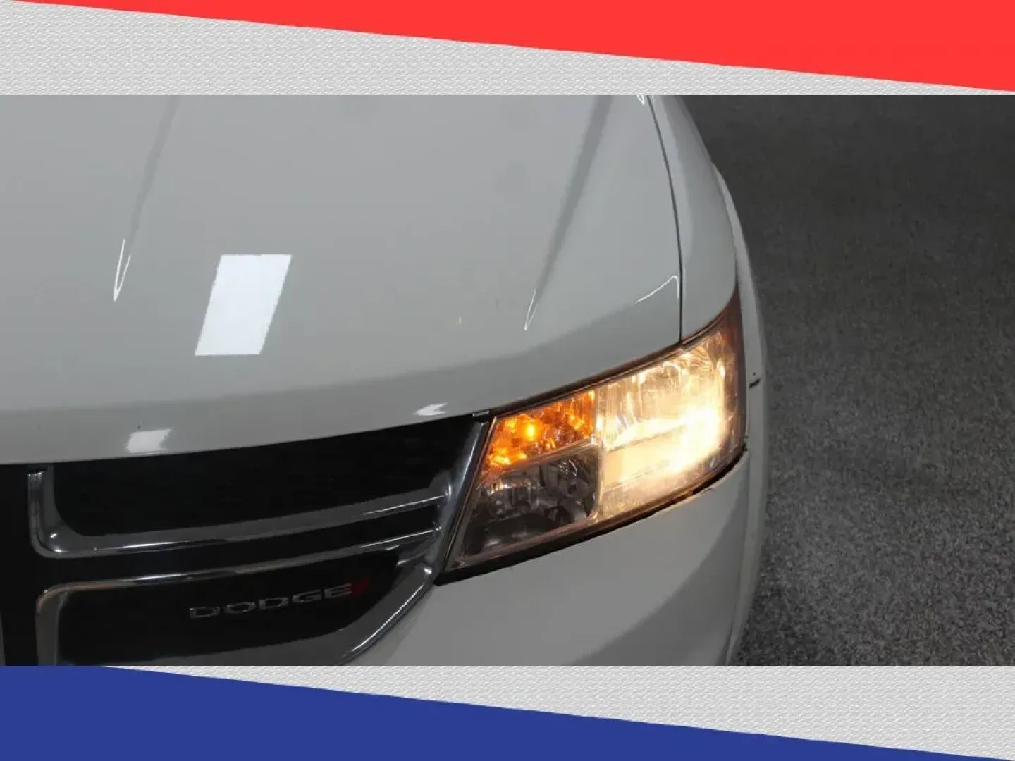 2013 Dodge Journey SXT (3C4PDCBB3DT) with an 2.4L L6 DOHC 16V engine, 4-Speed Automatic transmission, located at 5170 N La Cholla Blvd, Tucson, AZ, 85705, (520) 989-0282, 32.228245, -111.011742 - 2013 Dodge Journey - Photo#28