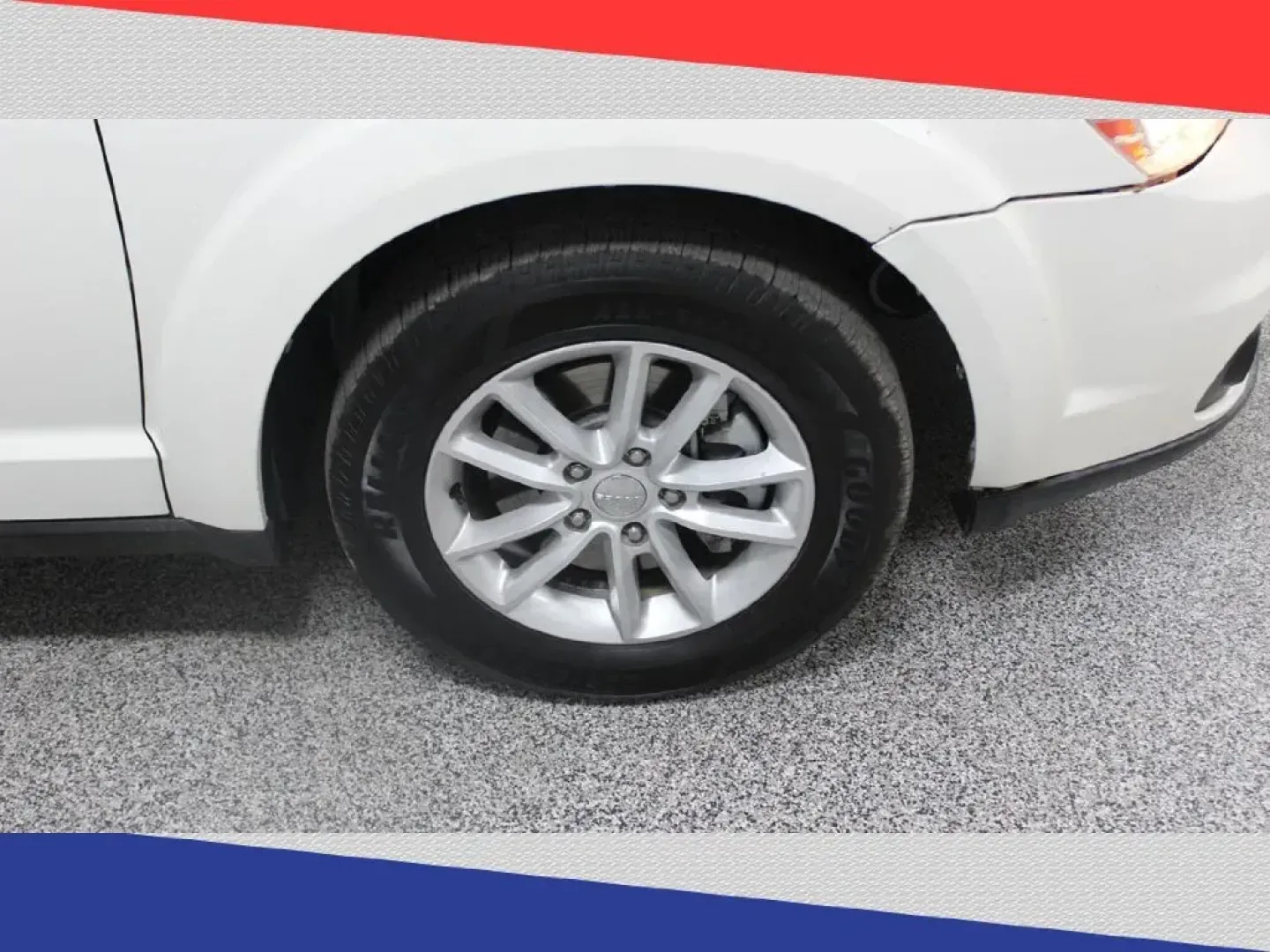 2013 Dodge Journey SXT (3C4PDCBB3DT) with an 2.4L L6 DOHC 16V engine, 4-Speed Automatic transmission, located at 5170 N La Cholla Blvd, Tucson, AZ, 85705, (520) 989-0282, 32.228245, -111.011742 - 2013 Dodge Journey - Photo#38