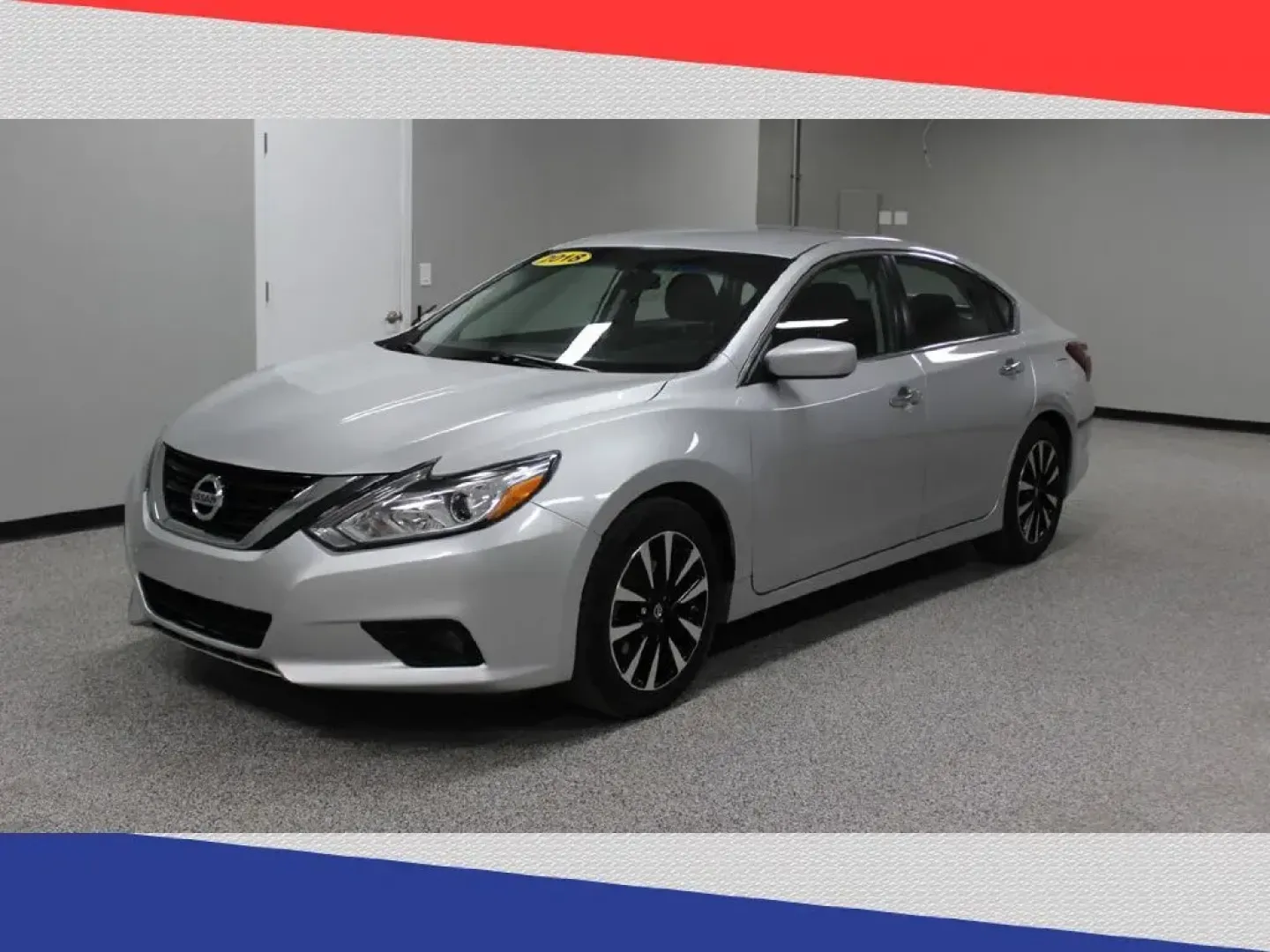 2018 Nissan Altima 2.5 (1N4AL3AP3JC) with an 2.5L L4 DOHC 16V engine, CVT transmission, located at 5170 N La Cholla Blvd, Tucson, AZ, 85705, (520) 989-0282, 32.228245, -111.011742 - 2018 Nissan Altima - Photo#6