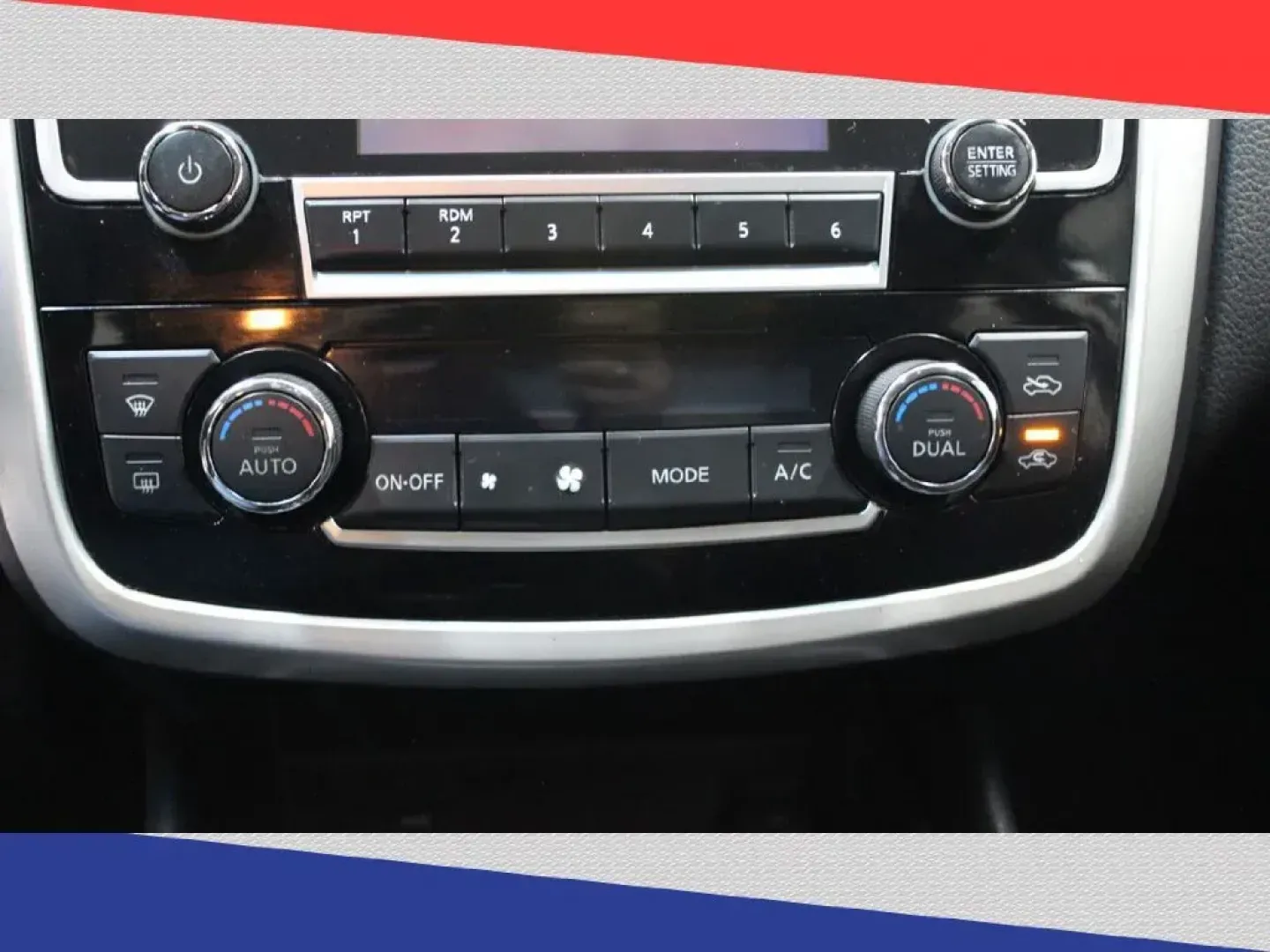 2018 Nissan Altima 2.5 (1N4AL3AP3JC) with an 2.5L L4 DOHC 16V engine, CVT transmission, located at 5170 N La Cholla Blvd, Tucson, AZ, 85705, (520) 989-0282, 32.228245, -111.011742 - 2018 Nissan Altima - Photo#18