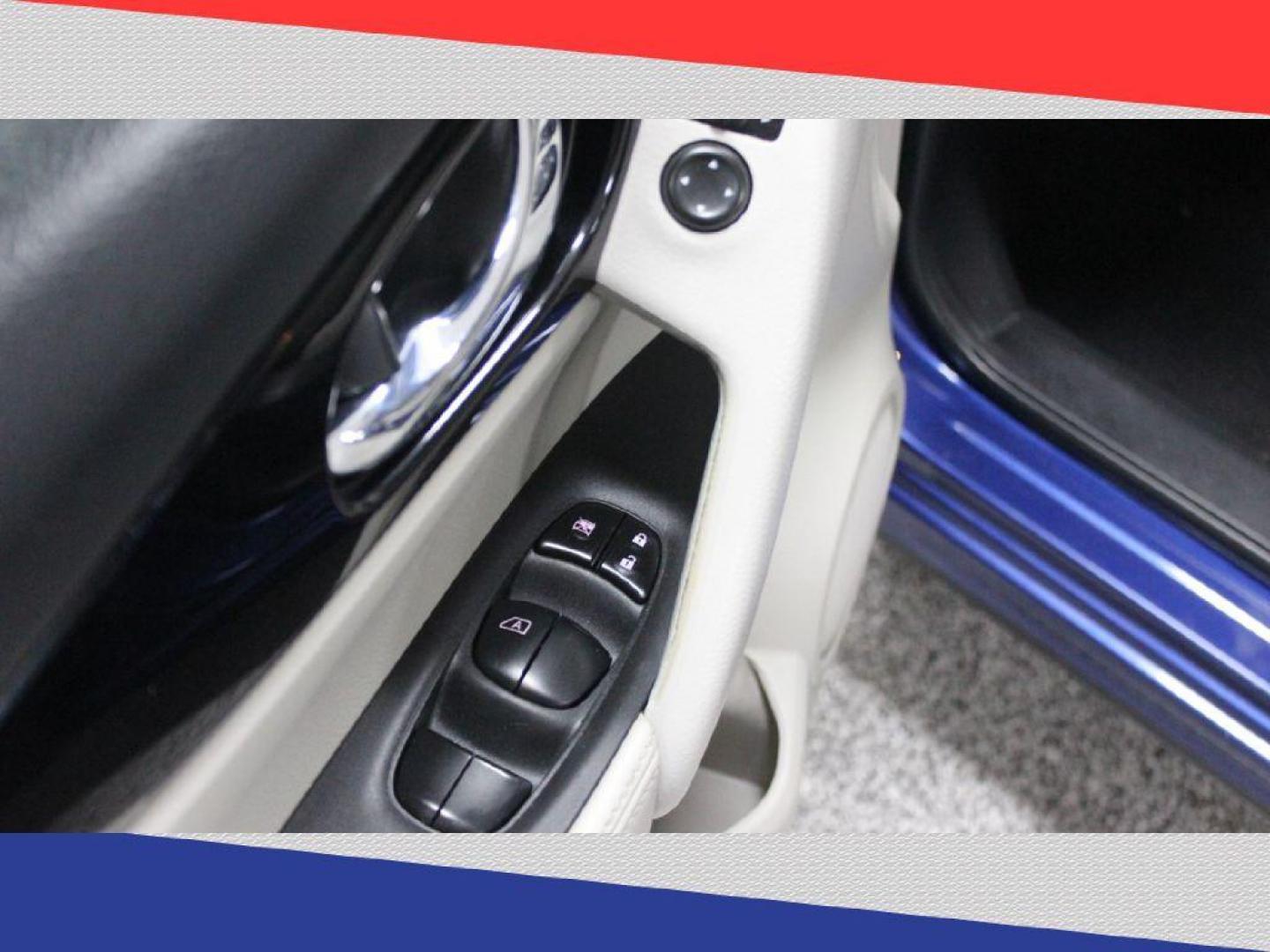 2019 Nissan Rogue Sport SL AWD (JN1BJ1CR9KW) with an 2.0L L4 DOHC 16V engine, CVT transmission, located at 5170 N La Cholla Blvd, Tucson, AZ, 85705, (520) 989-0282, 32.228245, -111.011742 - 2019 Nissan Rogue Sport - Photo#11