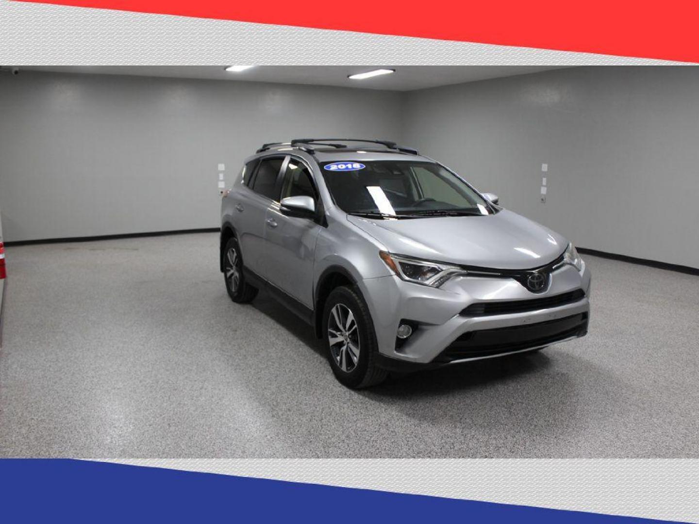 2018 Toyota RAV4 XLE AWD (JTMRFREV6JJ) with an 2.5L L4 DOHC 16V engine, 6A transmission, located at 5170 N La Cholla Blvd, Tucson, AZ, 85705, (520) 989-0282, 32.228245, -111.011742 - 2018 Toyota RAV4 - Photo#0