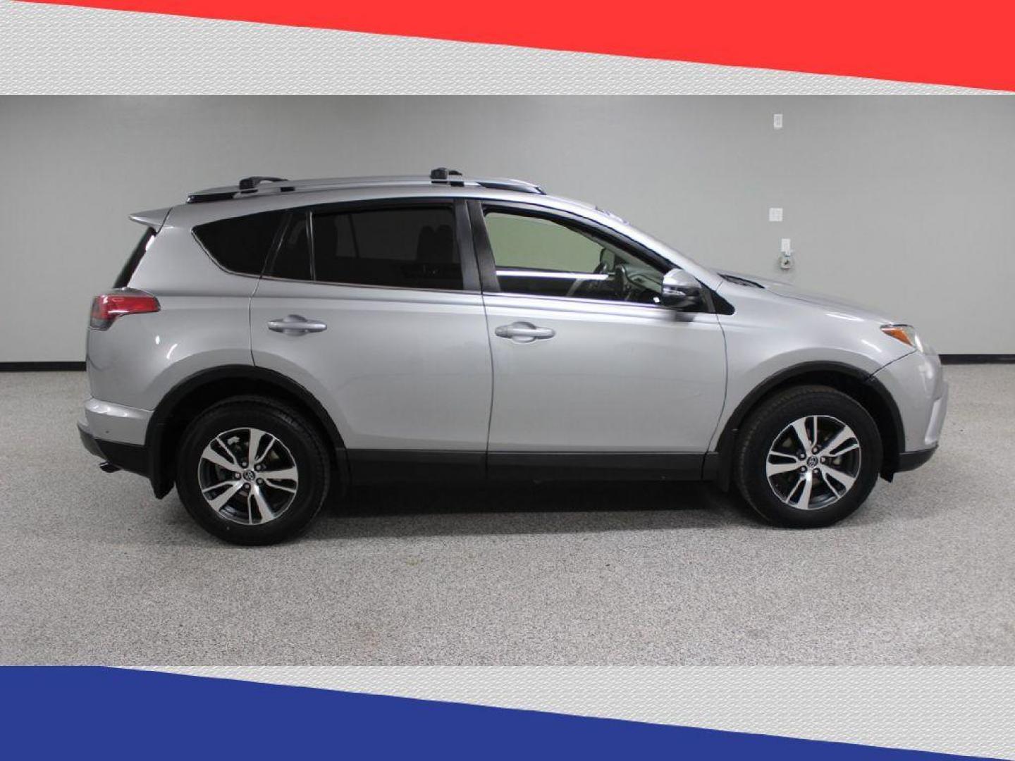 2018 Toyota RAV4 XLE AWD (JTMRFREV6JJ) with an 2.5L L4 DOHC 16V engine, 6A transmission, located at 5170 N La Cholla Blvd, Tucson, AZ, 85705, (520) 989-0282, 32.228245, -111.011742 - 2018 Toyota RAV4 - Photo#1