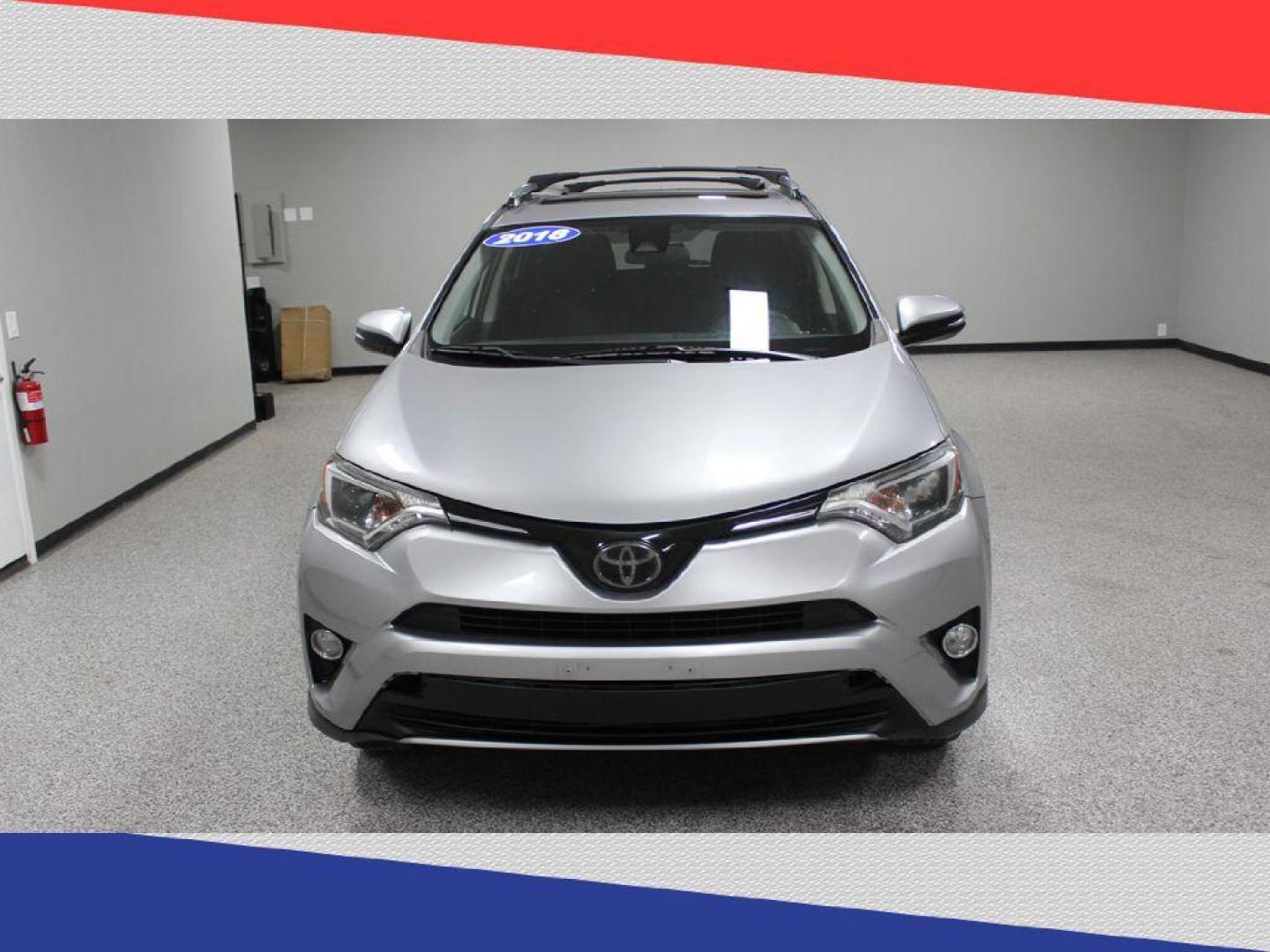 2018 Toyota RAV4 XLE AWD (JTMRFREV6JJ) with an 2.5L L4 DOHC 16V engine, 6A transmission, located at 5170 N La Cholla Blvd, Tucson, AZ, 85705, (520) 989-0282, 32.228245, -111.011742 - 2018 Toyota RAV4 - Photo#7
