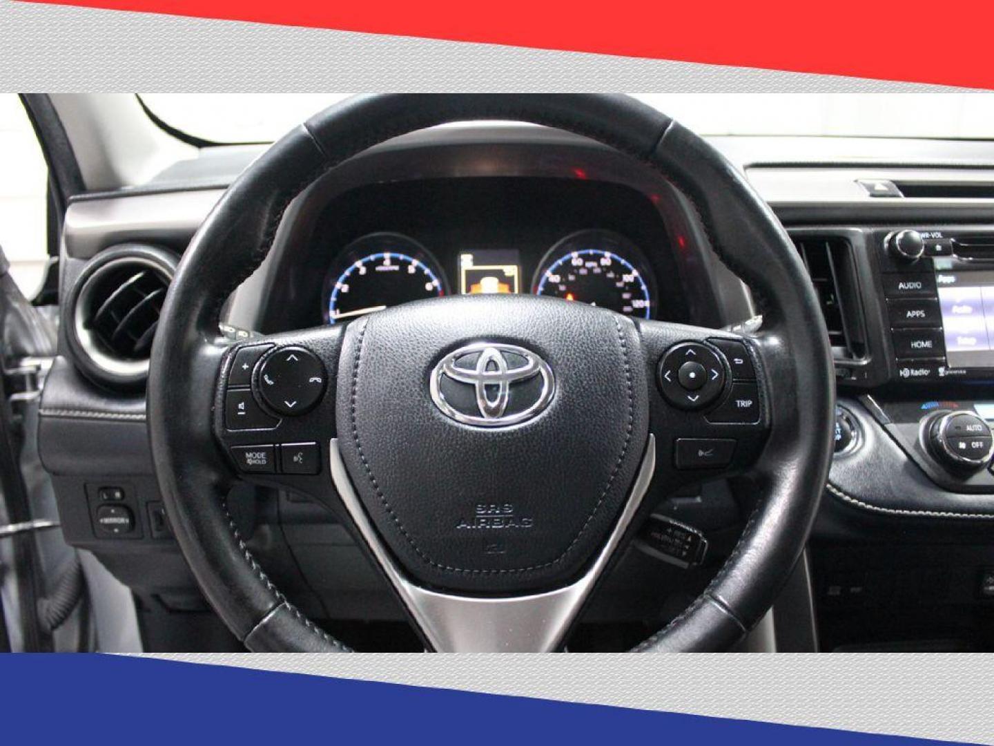 2018 Toyota RAV4 XLE AWD (JTMRFREV6JJ) with an 2.5L L4 DOHC 16V engine, 6A transmission, located at 5170 N La Cholla Blvd, Tucson, AZ, 85705, (520) 989-0282, 32.228245, -111.011742 - 2018 Toyota RAV4 - Photo#14