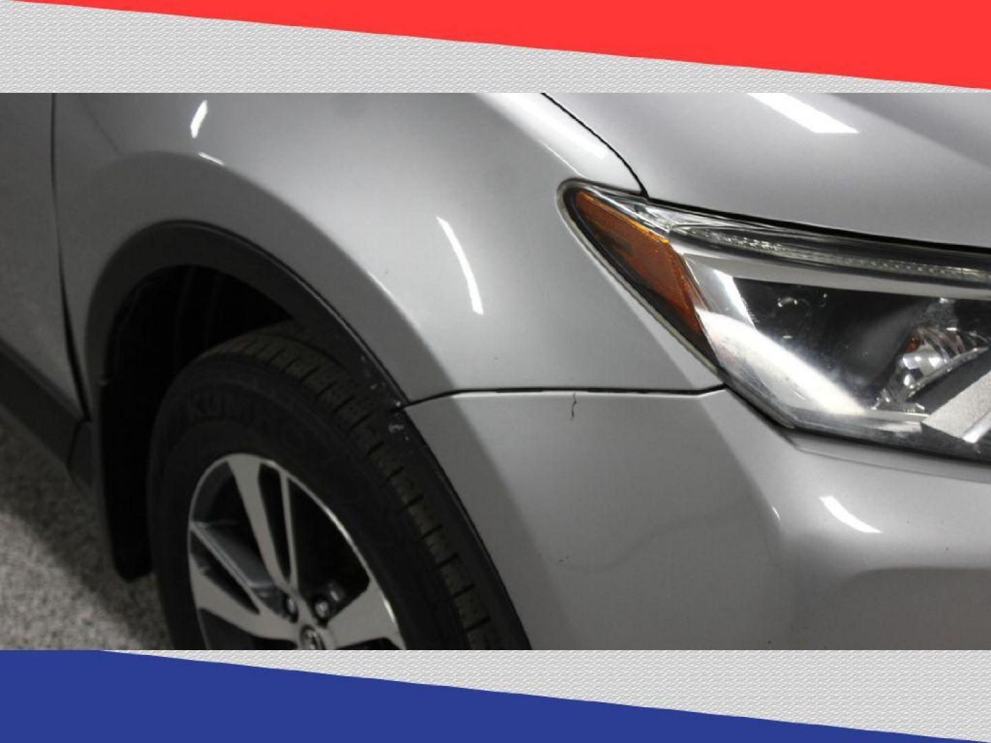 2018 Toyota RAV4 XLE AWD (JTMRFREV6JJ) with an 2.5L L4 DOHC 16V engine, 6A transmission, located at 5170 N La Cholla Blvd, Tucson, AZ, 85705, (520) 989-0282, 32.228245, -111.011742 - 2018 Toyota RAV4 - Photo#36