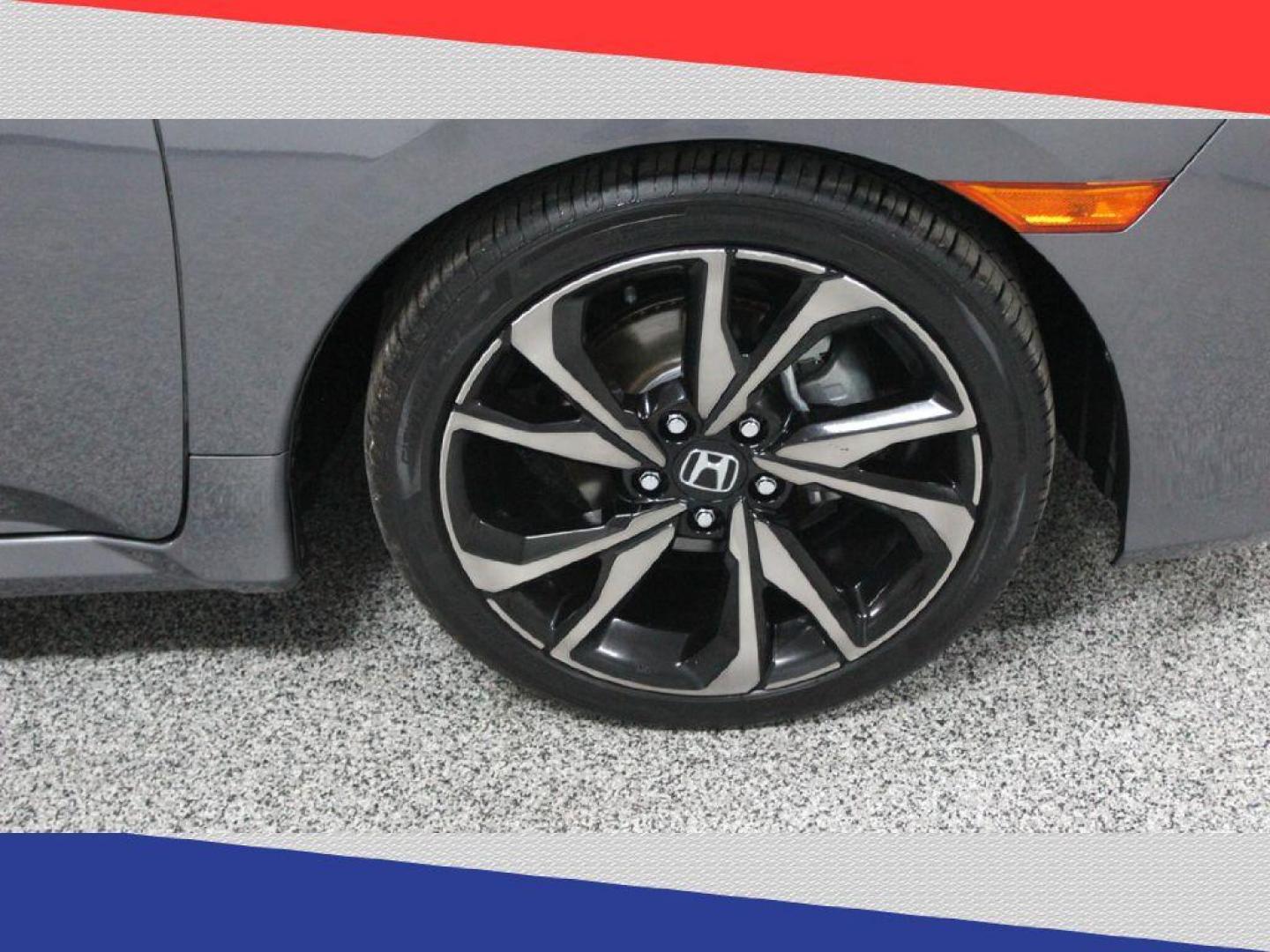 2019 Honda Civic EX Honda Sensing Sedan CVT (2HGFC2F83KH) with an 2.0L L4 DOHC 16V engine, CVT transmission, located at 5170 N La Cholla Blvd, Tucson, AZ, 85705, (520) 989-0282, 32.228245, -111.011742 - 2019 Honda Civic - Photo#32