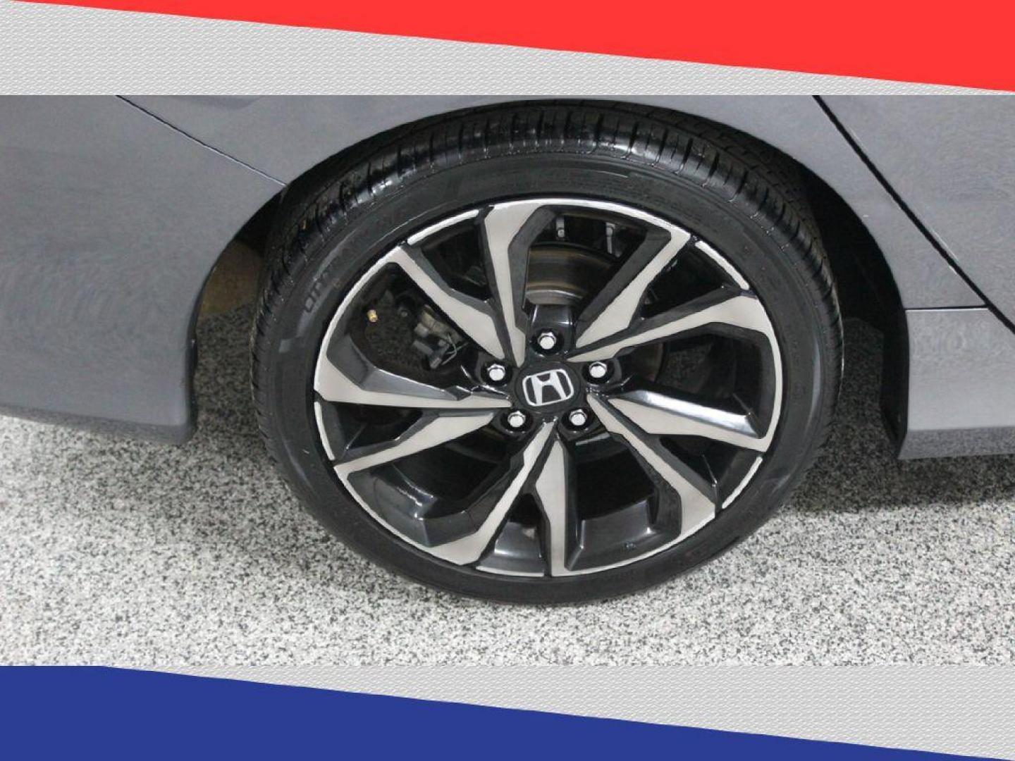 2019 Honda Civic EX Honda Sensing Sedan CVT (2HGFC2F83KH) with an 2.0L L4 DOHC 16V engine, CVT transmission, located at 5170 N La Cholla Blvd, Tucson, AZ, 85705, (520) 989-0282, 32.228245, -111.011742 - 2019 Honda Civic - Photo#33