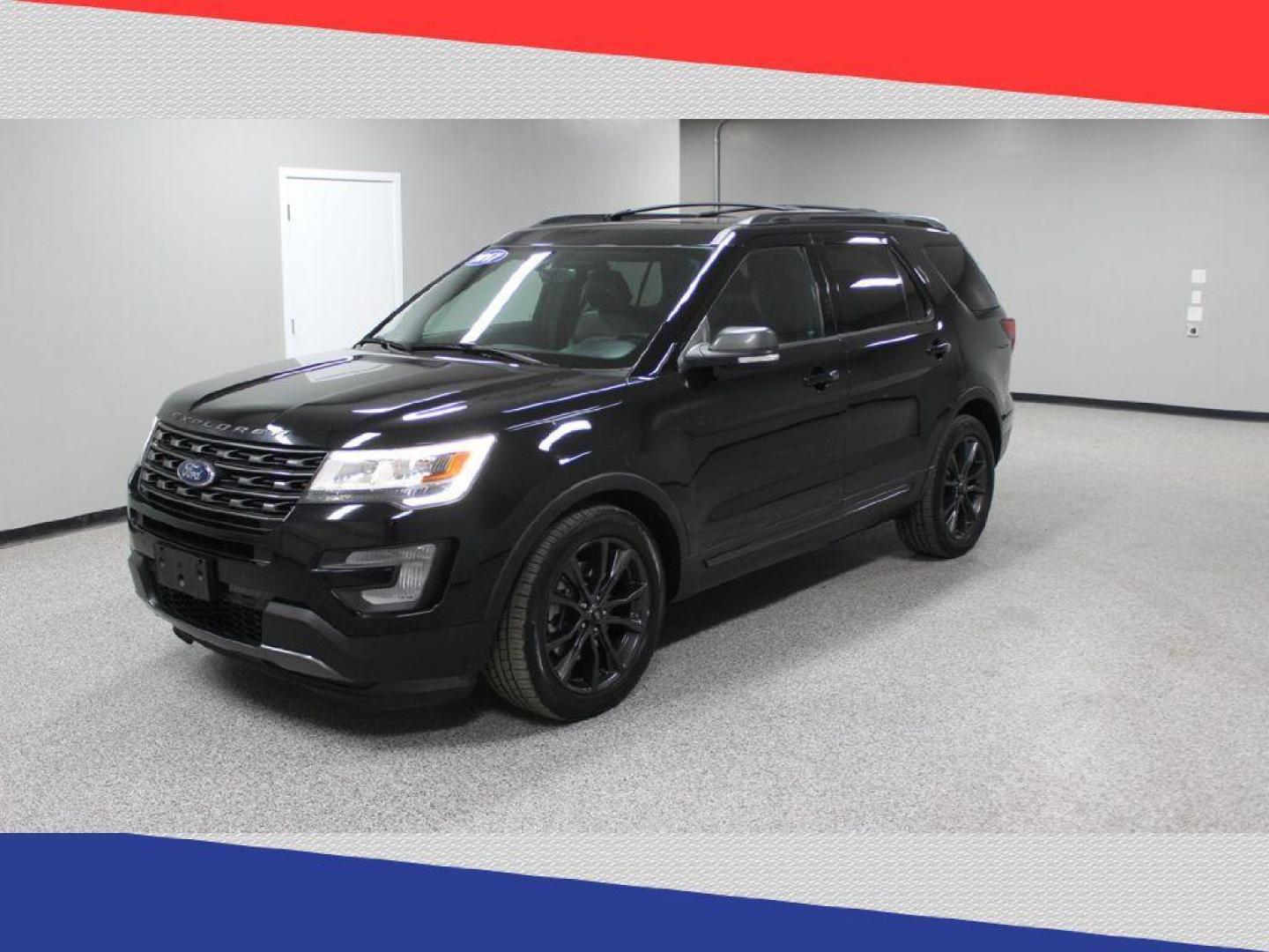 2017 Ford Explorer XLT FWD (1FM5K7D87HG) with an 3.5L V6 DOHC 24V engine, 6A transmission, located at 5170 N La Cholla Blvd, Tucson, AZ, 85705, (520) 989-0282, 32.228245, -111.011742 - 2017 Ford Explorer - Photo#6