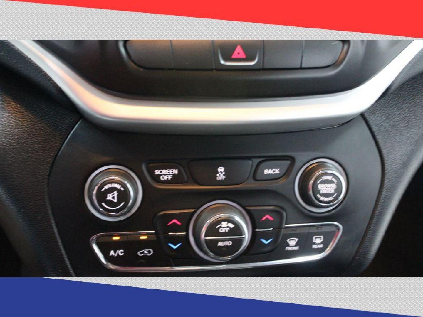 2014 Jeep Cherokee Trailhawk 4WD (1C4PJMBS2EW) with an 3.2L V6 DOHC 24V engine, 9-Speed Automatic transmission, located at 5170 N La Cholla Blvd, Tucson, AZ, 85705, (520) 989-0282, 32.228245, -111.011742 - 2014 Jeep Cherokee - Photo#20