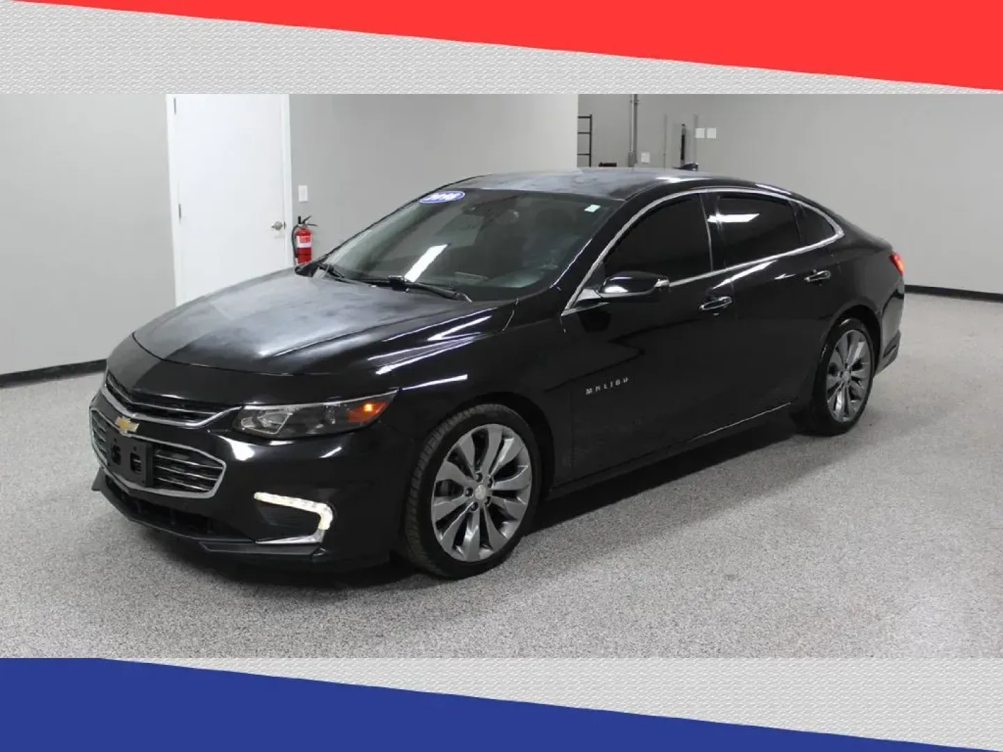 2016 Chevrolet Malibu 2LZ (1G1ZH5SXXGF) with an 2.0L L4 DOHC 16V engine, 6A transmission, located at 5170 N La Cholla Blvd, Tucson, AZ, 85705, (520) 989-0282, 32.228245, -111.011742 - 2016 Chevrolet Malibu - Photo#6
