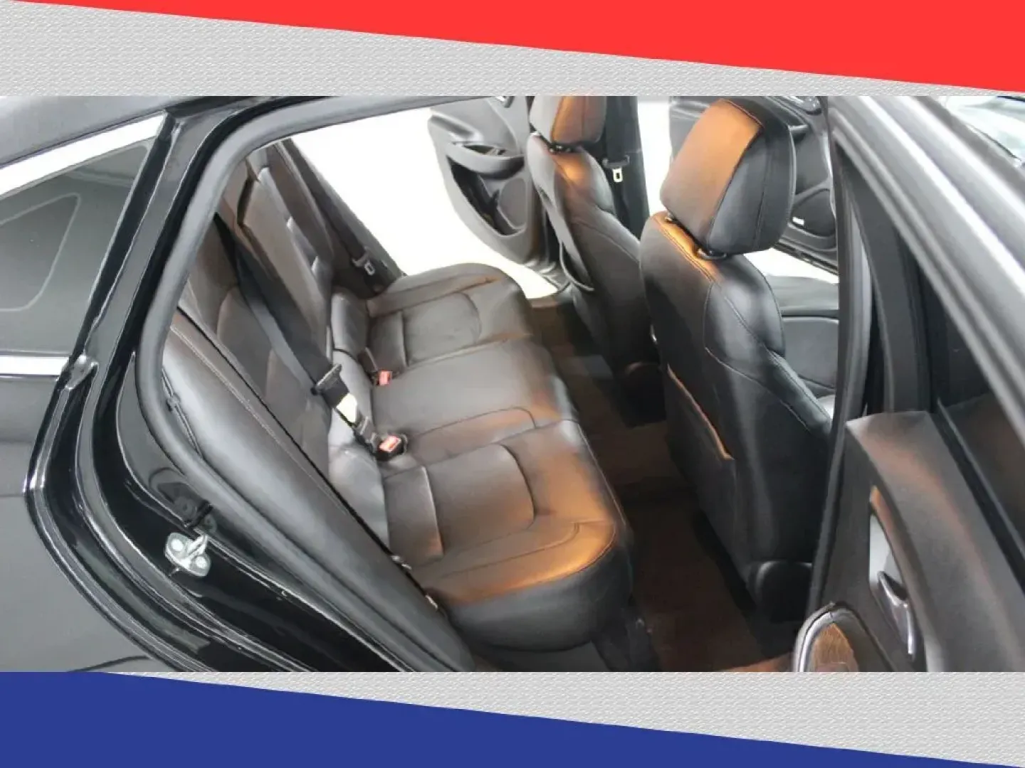 2016 Chevrolet Malibu 2LZ (1G1ZH5SXXGF) with an 2.0L L4 DOHC 16V engine, 6A transmission, located at 5170 N La Cholla Blvd, Tucson, AZ, 85705, (520) 989-0282, 32.228245, -111.011742 - 2016 Chevrolet Malibu - Photo#27
