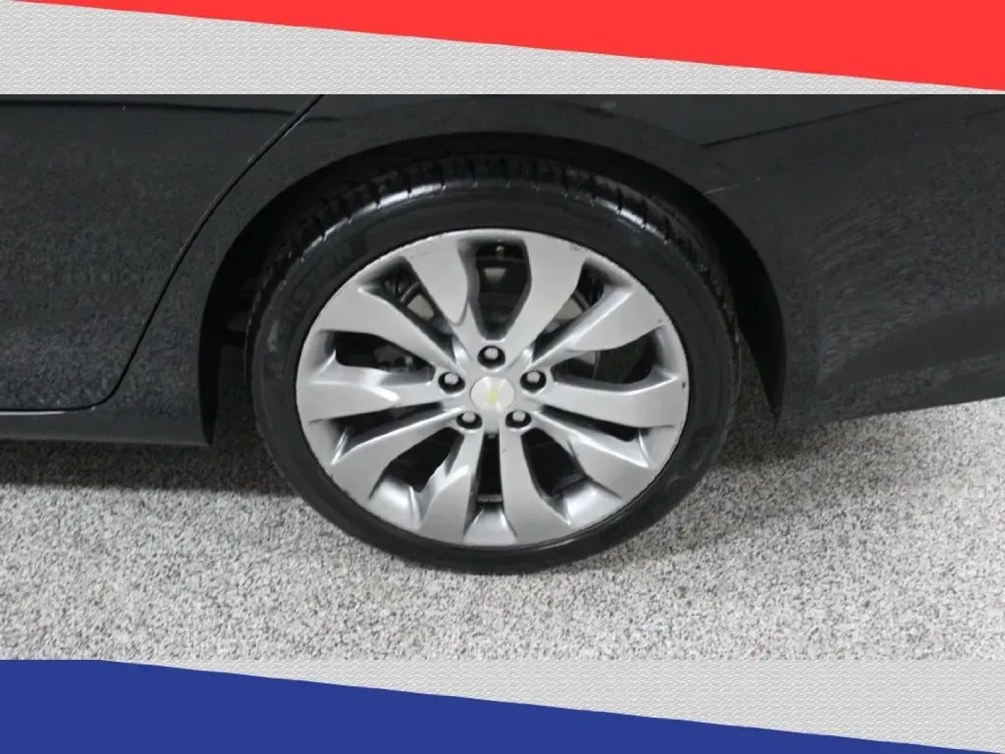 2016 Chevrolet Malibu 2LZ (1G1ZH5SXXGF) with an 2.0L L4 DOHC 16V engine, 6A transmission, located at 5170 N La Cholla Blvd, Tucson, AZ, 85705, (520) 989-0282, 32.228245, -111.011742 - 2016 Chevrolet Malibu - Photo#42