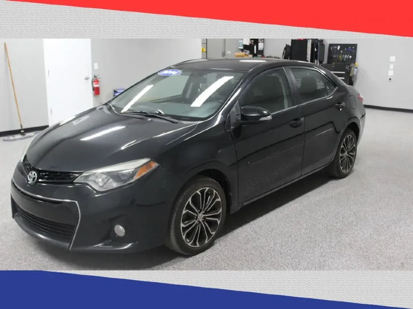 2014 Toyota Corolla L 4-Speed AT (2T1BURHE0EC) with an 1.8L L4 DOHC 16V engine, 4-Speed Automatic transmission, located at 5170 N La Cholla Blvd, Tucson, AZ, 85705, (520) 989-0282, 32.228245, -111.011742 - 2014 Toyota Corolla - Photo#6