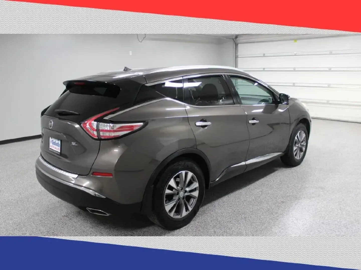 2015 Nissan Murano Platinum FWD (5N1AZ2MG3FN) with an 3.5L V6 DOHC 24V engine, Continuously Variable Transmission transmission, located at 5170 N La Cholla Blvd, Tucson, AZ, 85705, (520) 989-0282, 32.228245, -111.011742 - 2015 Nissan Murano - Photo#2